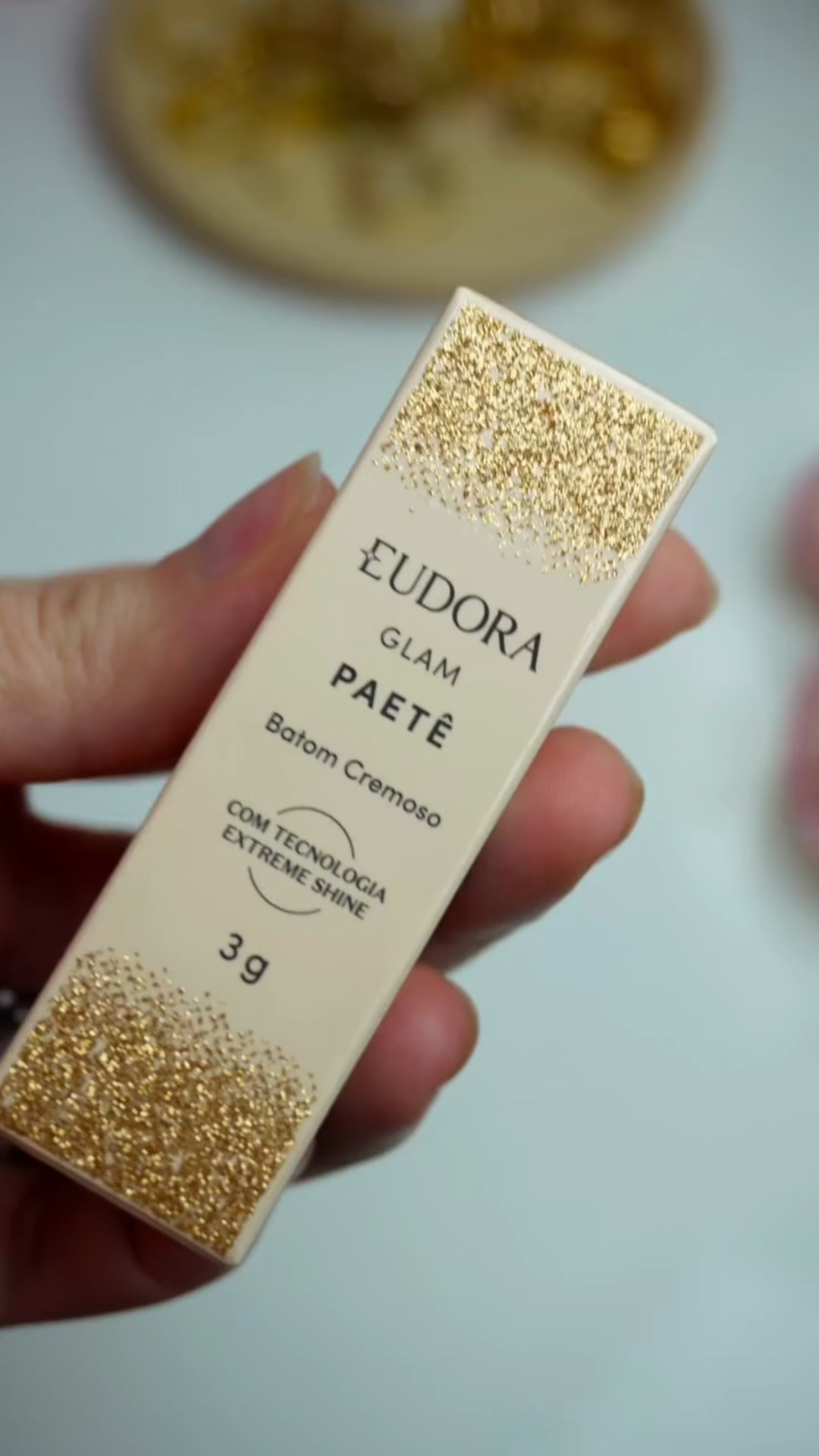 @eudora nunca te pedi nada: Lança mais cores com essa tecnologia extreme shine nas cores: Vermelho bordô, nude caramelo, nude rosado de fundo amarronzado quente e frio, que o sucesso será garantido, que batom perfeito! 🥹😩😍
.
#eudora #eudoraglampaetê #glampaetê #batomeudora #batomvermelho