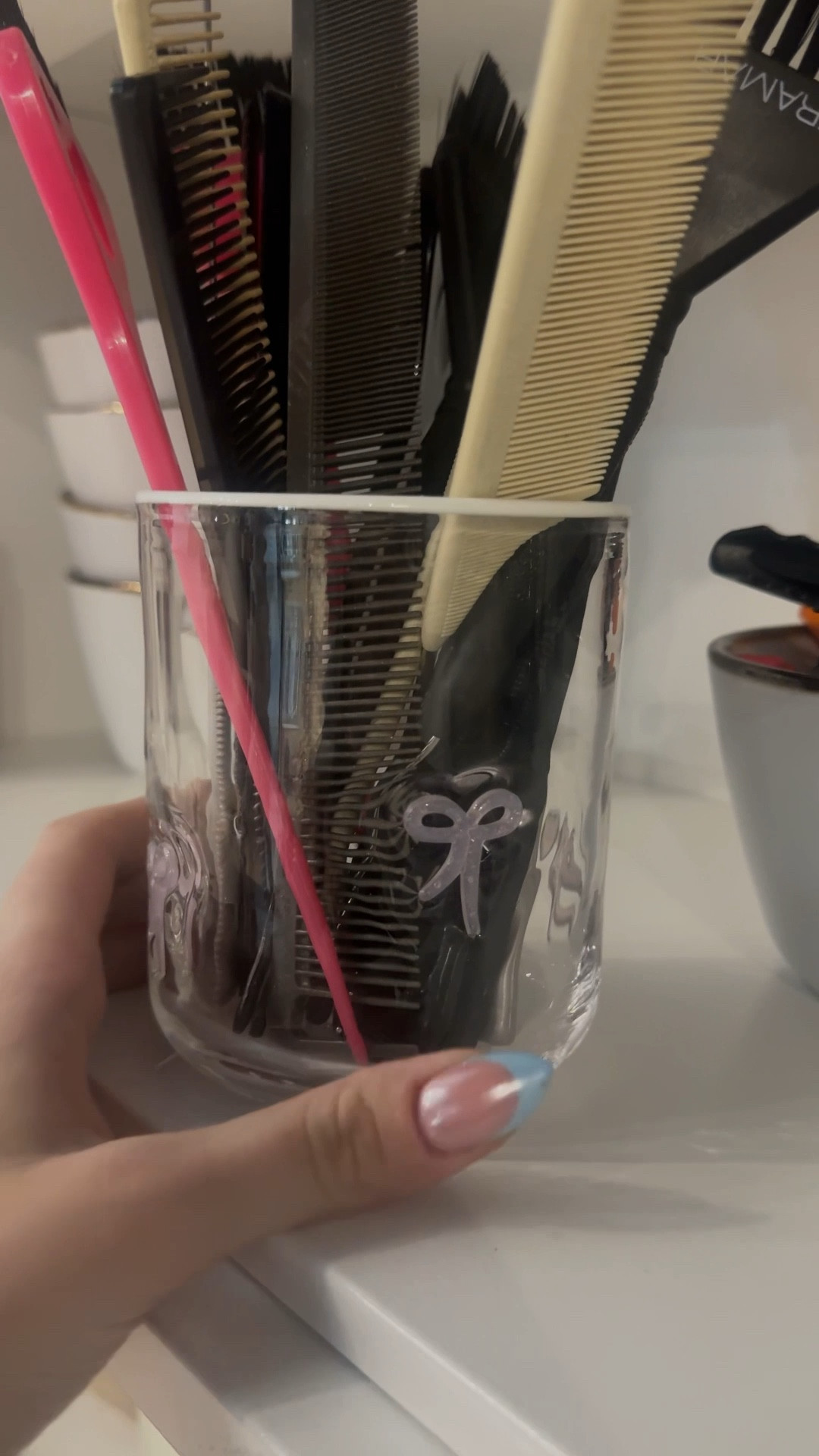 I’m obsessed with this anthropology bow cup! I use it in my salon but would be the cutest everyday morning cup! 


#LTKFindsUnder50 #LTKHome #LTKU