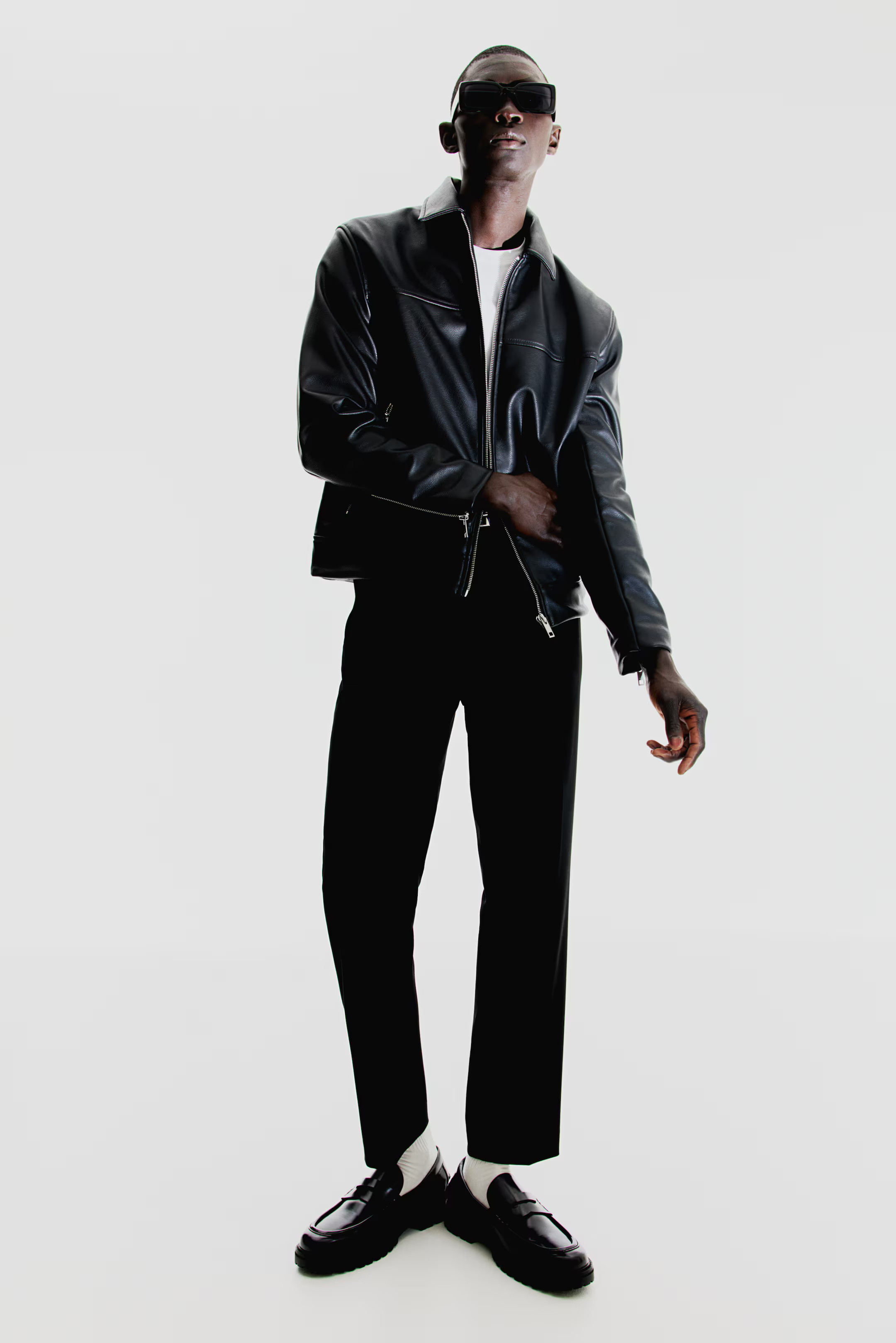 Regular Fit Coated jacket - Long sleeve - Regular length - Black - Men | H&M GB | H&M (UK, MY, IN, SG, PH, TW, HK)