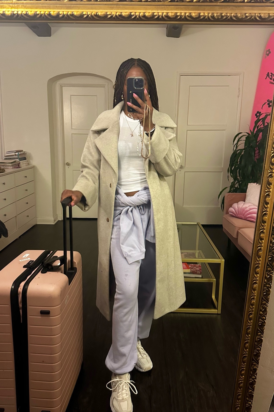 So impressed with is Pacsun set! Kept me comfortable and warm for a whole 12 hr flight #travelset #sweatset #airportstyle #travelfit 

#LTKtravel