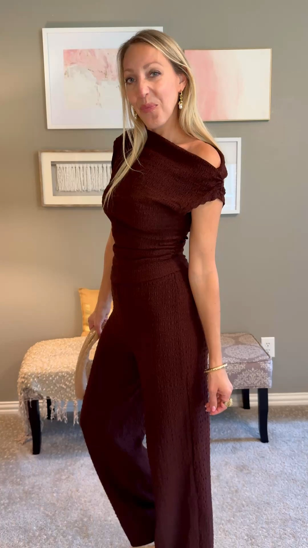 What a dreamy brown two-piece set 🤎 It is the perfect mix of polished, pretty, and easy to wear from day plans to dinner dates.

#pantset #twopieceset #cuteoutfit

#LTKootd #LTKOver40 #LTKmomlife