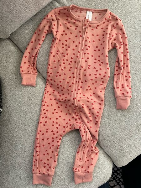 Valentine’s Day pajamas for babies and toddlers!! The quality of these is amazing and SO SOFT! Selling out QUICK 

baby must haves, pajamas, onesies, baby favorites, baby clothes, Valentine’s Day 

#LTKkids #LTKSeasonal #LTKbaby