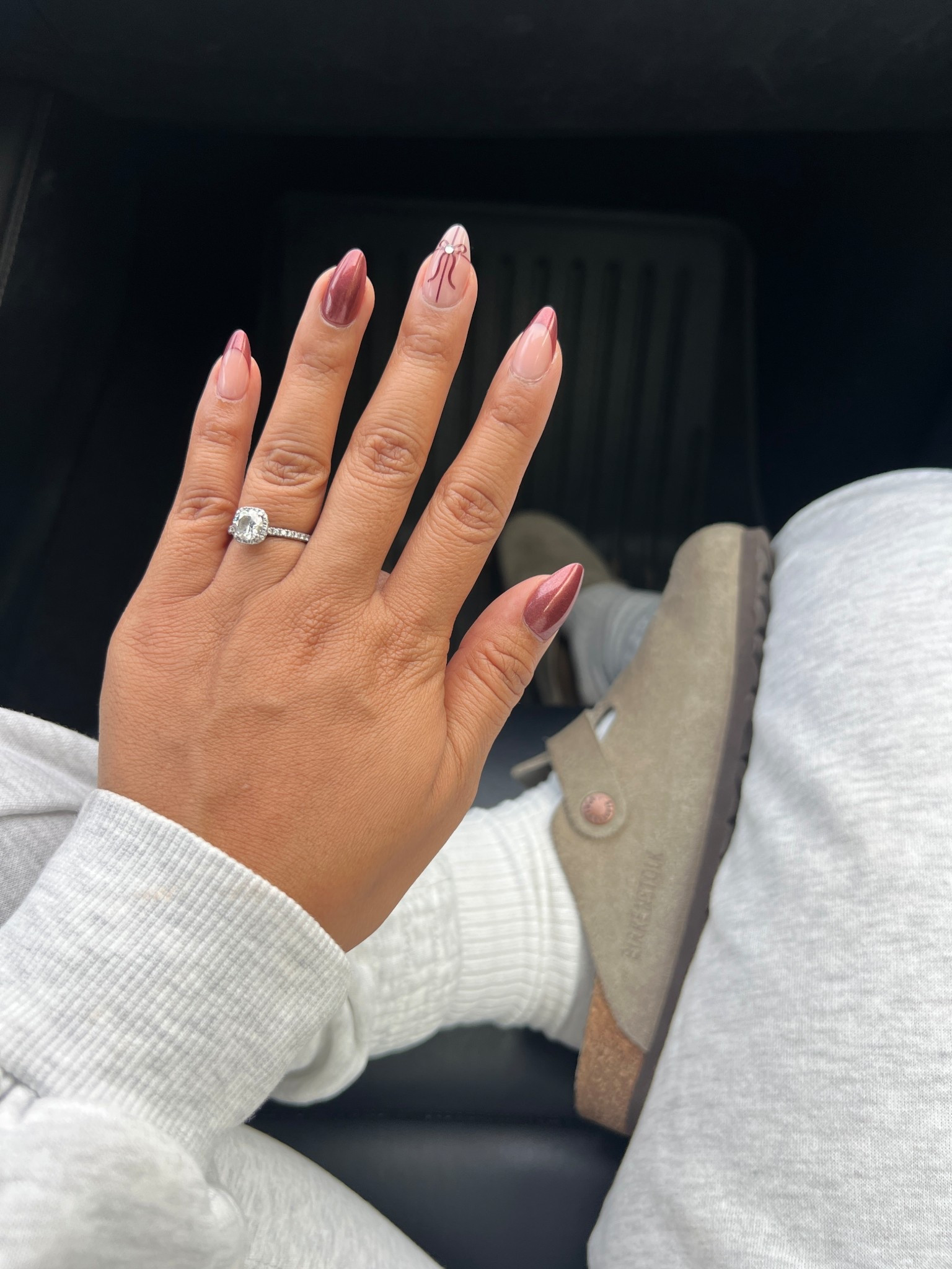 Glamnetic nails for the holidays 💅🏼

#LTKHoliday #LTKSeasonal