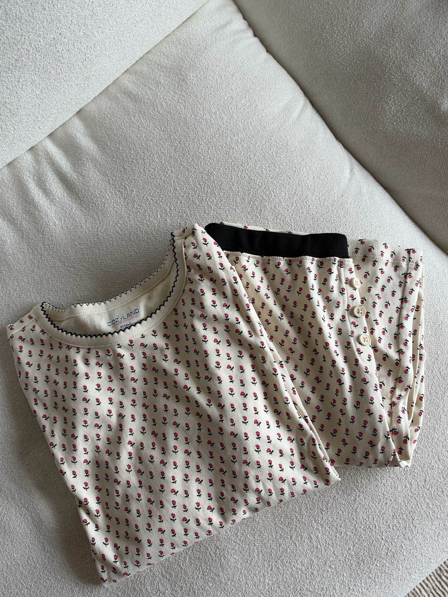 The best pjs ever! I wear size medium for an oversized fit and small for true to size in these!

#LTKootd #LTKmorningroutine #LTKdayinmylife