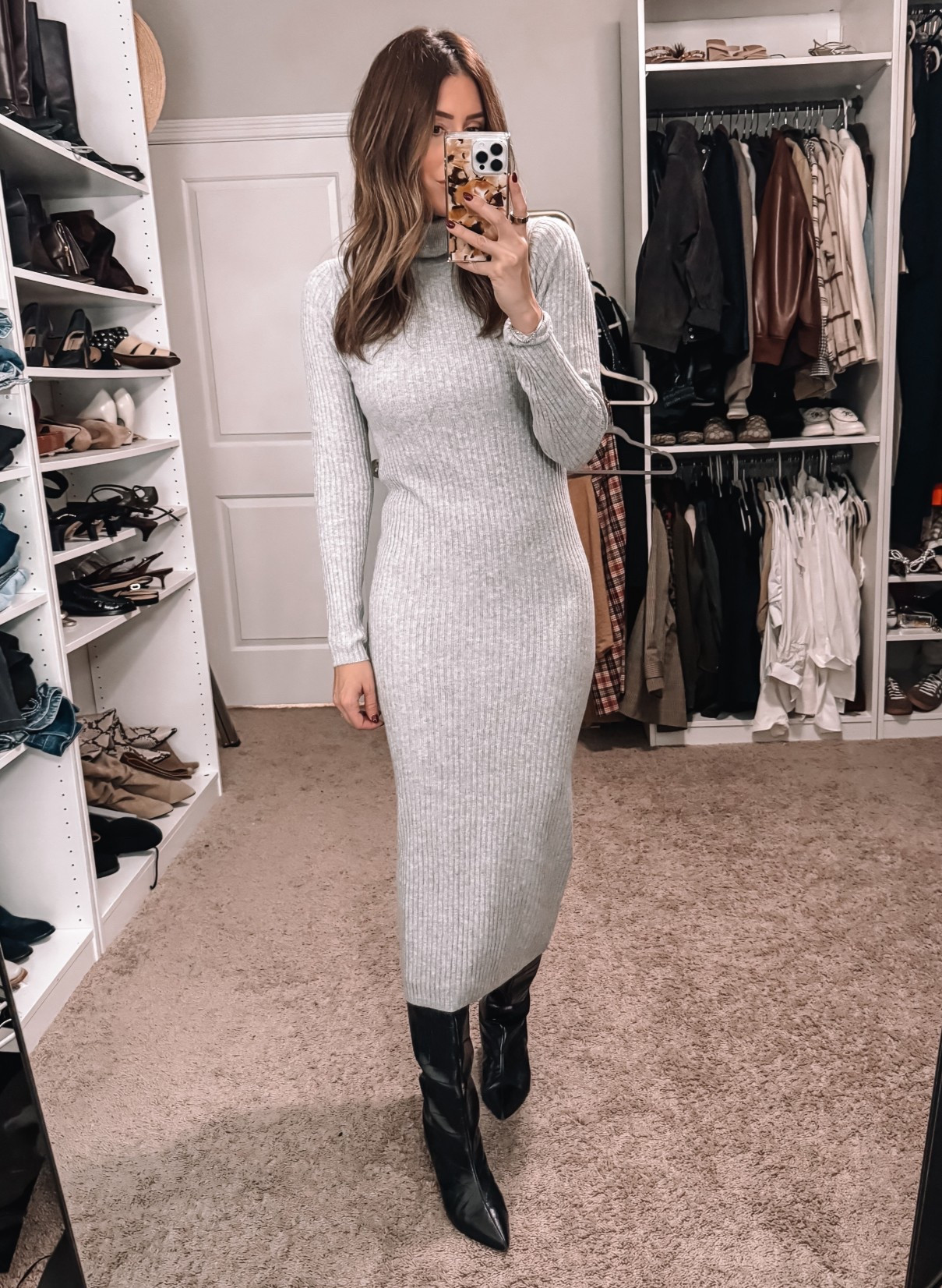 Small in dress 

#LTKSeasonal #LTKFindsUnder100