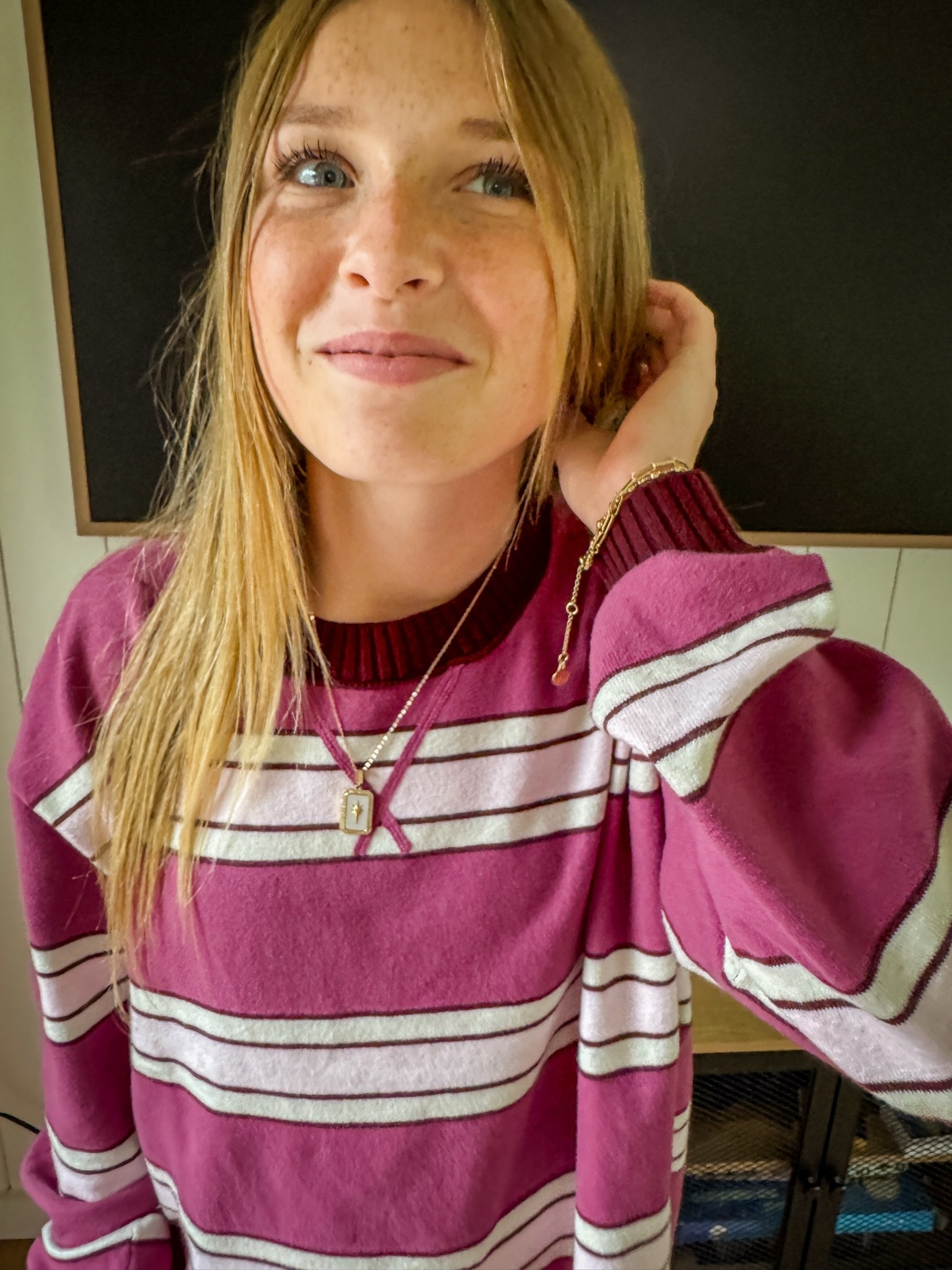 Loooove these soft crewneck sweaters from aerie! Get your true size. They are oversized 🩷