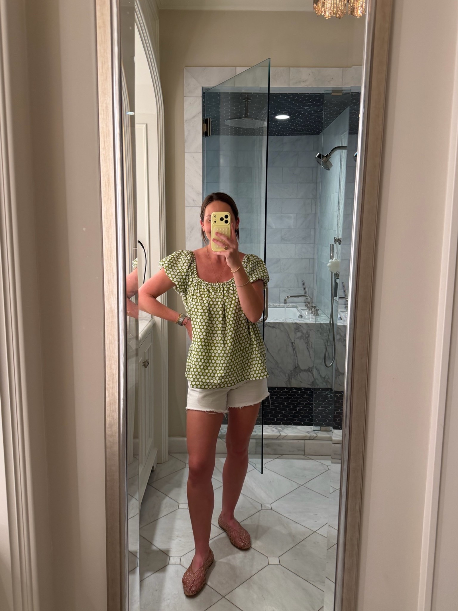 PJ tops as regular tops > 
💚💚💚

#LTKmomlife #LTKootd #LTKSeasonal