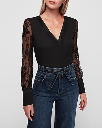 Lace Sleeve V-neck Top | Express
