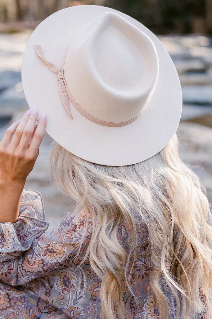 Zulu Ivory Hat | Red Dress 