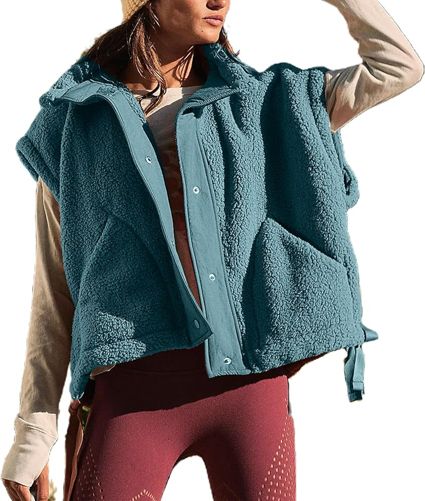APAFES Womens Oversized Fleece Vest Cap Sleeve Button Down Sherpa Outerwear Vests with Pockets | Amazon (US)