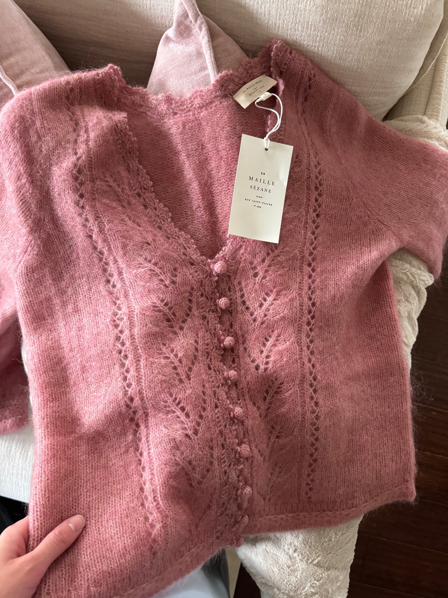 The most beautiful pink sweater! 

#LTKTravel #LTKSeasonal #LTKStyleTip