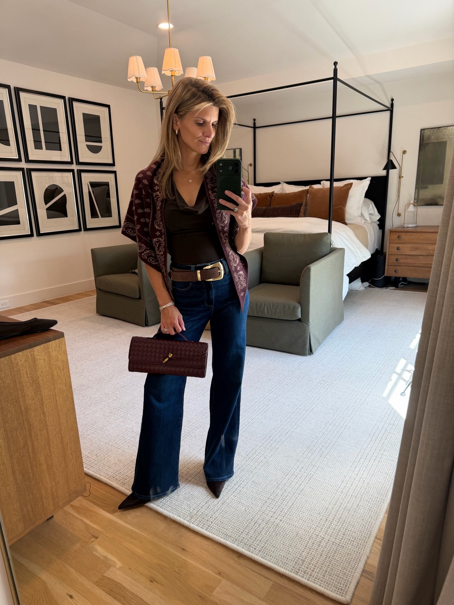 Viral Anessa jeans currently on sale at Nordstrom. Aritzia halter top. Burgundy maroon triangle scarf with matching Amazon burgundy woven clutch.