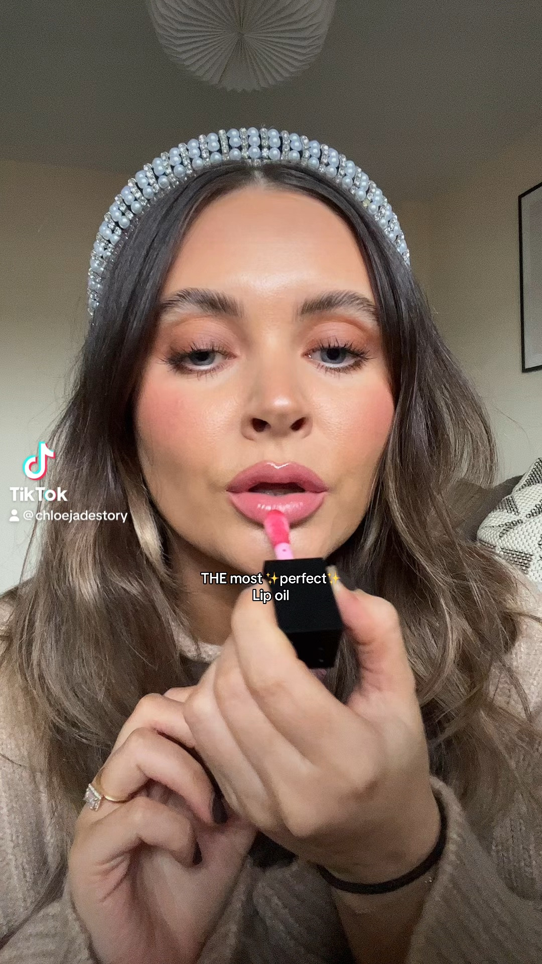 Lip oil lip gloss pink lip gloss hydrated lips dewy glazed glossy lips elf cosmetics 

#LTKbeauty #LTKsalealert #LTKeurope