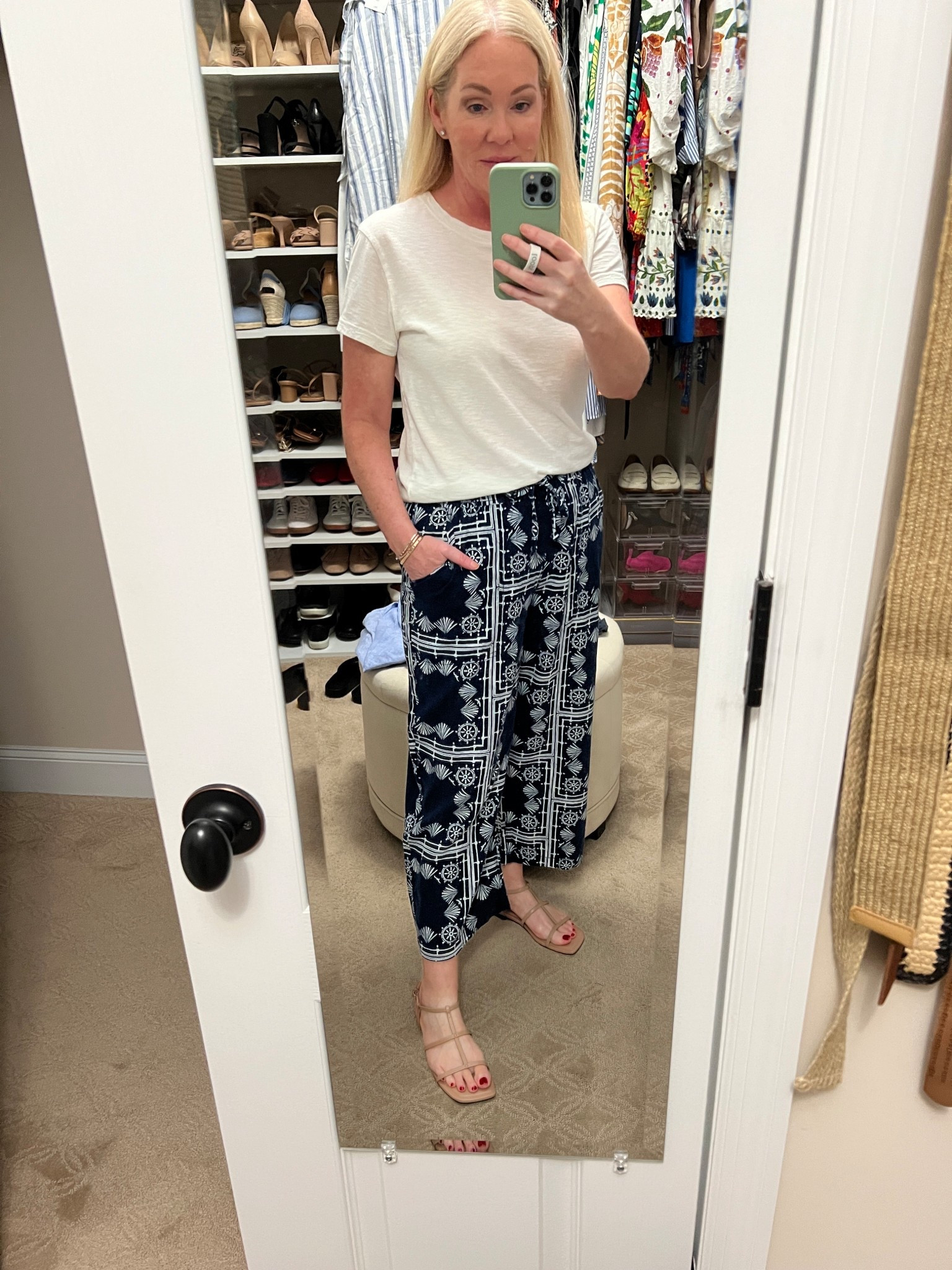 Linen blend pull on pant with drawstring. Solids and prints. Wearing PM but exchanging for reg M. 

#LTKSaleAlert #LTKOver40 #LTKFindsUnder50