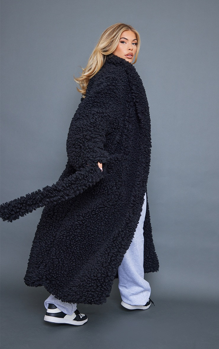 Black Oversized Maxi Length Belted Borg Coat | PrettyLittleThing UK