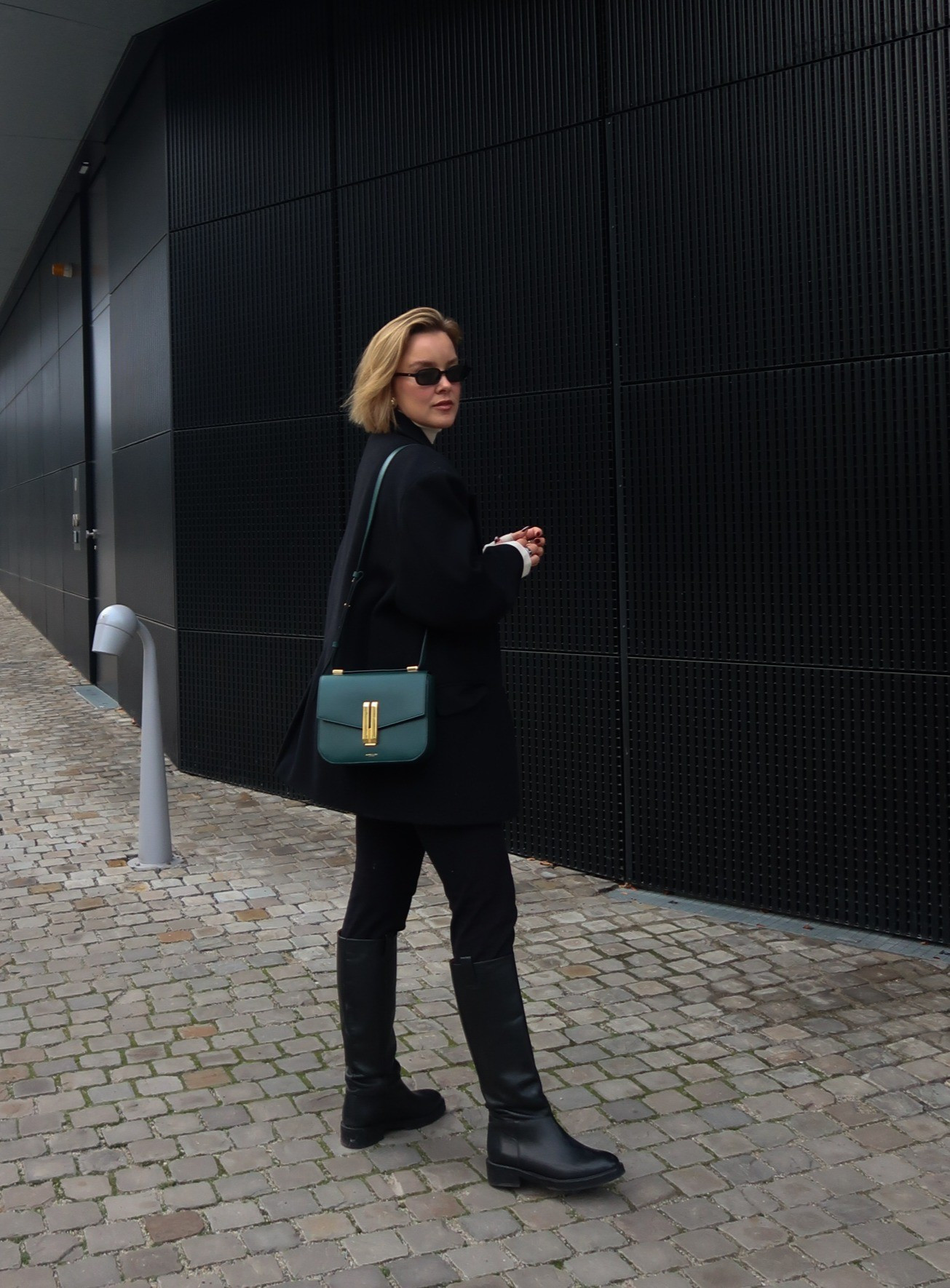 Forest green bag love 

#LTKeurope #LTKautumn