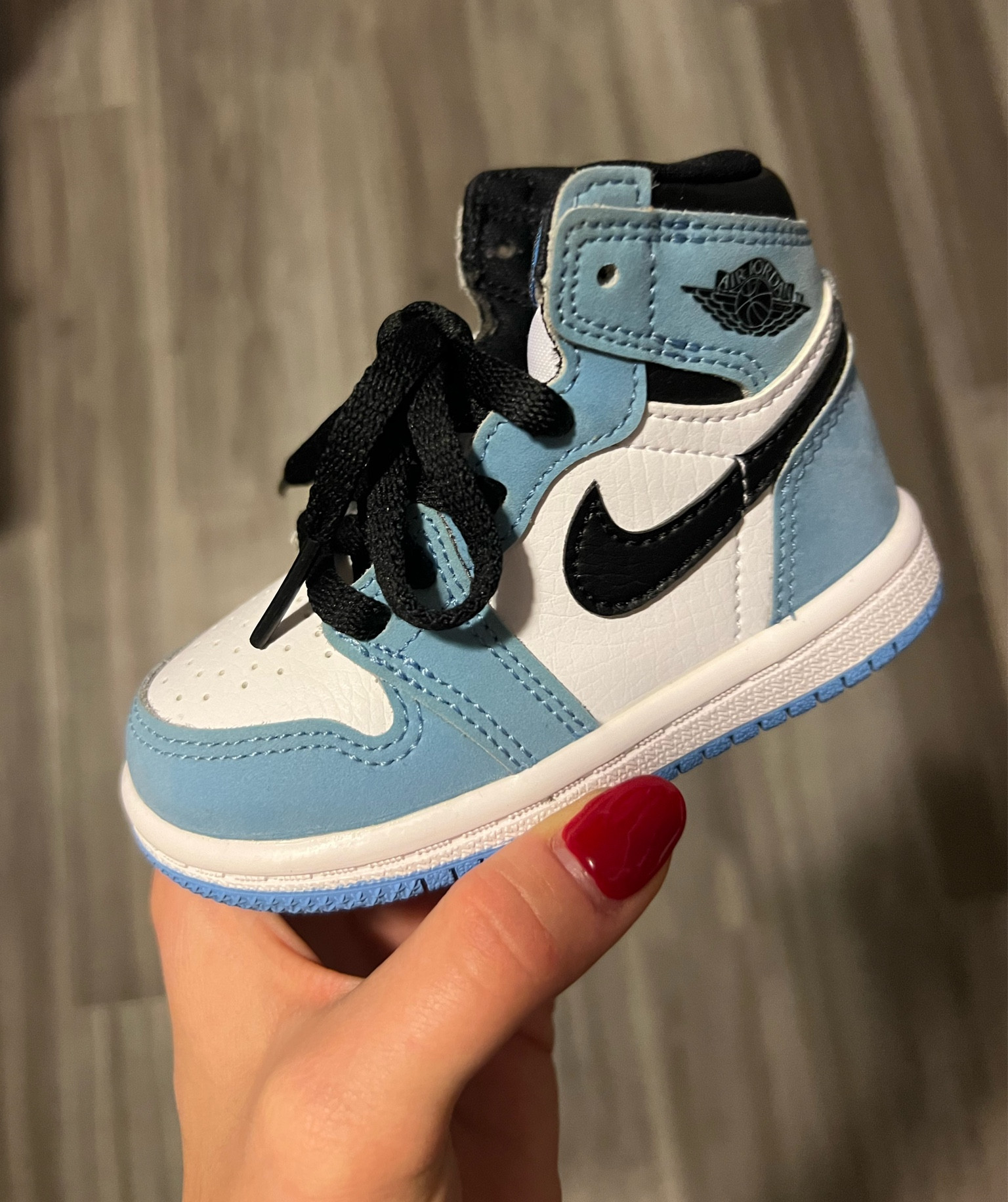 #babynike #nike #toddlernike #babyshoes #shoes #babyboy #baby #toddler #babyfashion #babyneutrals #toddlerfashion #babyboystyle #nikes #jordan #airjordan #jordanmid #jordan1mid #toddlerjordans #universityblue

#LTKGiftGuide #LTKbaby #LTKshoecrush