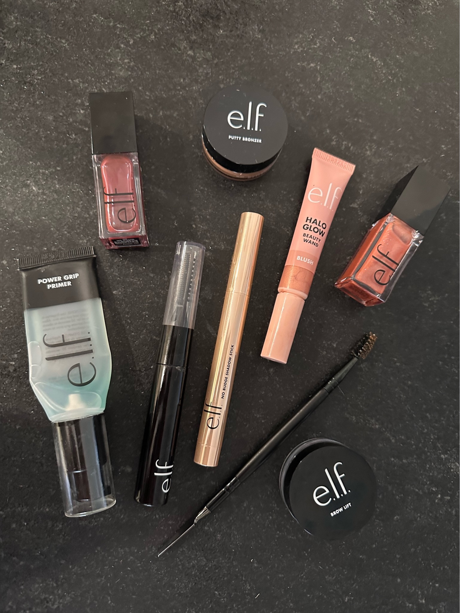 Beauty products I’d love to find in my stocking on Christmas morning all via my fav drugstore beauty brand @elfyeah. These are a few tride & true favs + the Glow Reviver Lip Oil Glimmer is new to me & SO stunning. I used shade ‘Tan Lines’ in the putty bronzer, ‘Candlelight’ in the Glow Wand, & ‘Super Neutral’ in the Lip Oil Glimmer. @shop.ltk #elfpartner, #elfcosmetics #elfingamazing #eyeslipsface #crueltyfree #vegan #liketkit #stockingstuffers #beautyfavs #grwm #getreadywithme #beautylover 

#LTKBeauty #LTKHoliday #LTKGiftGuide