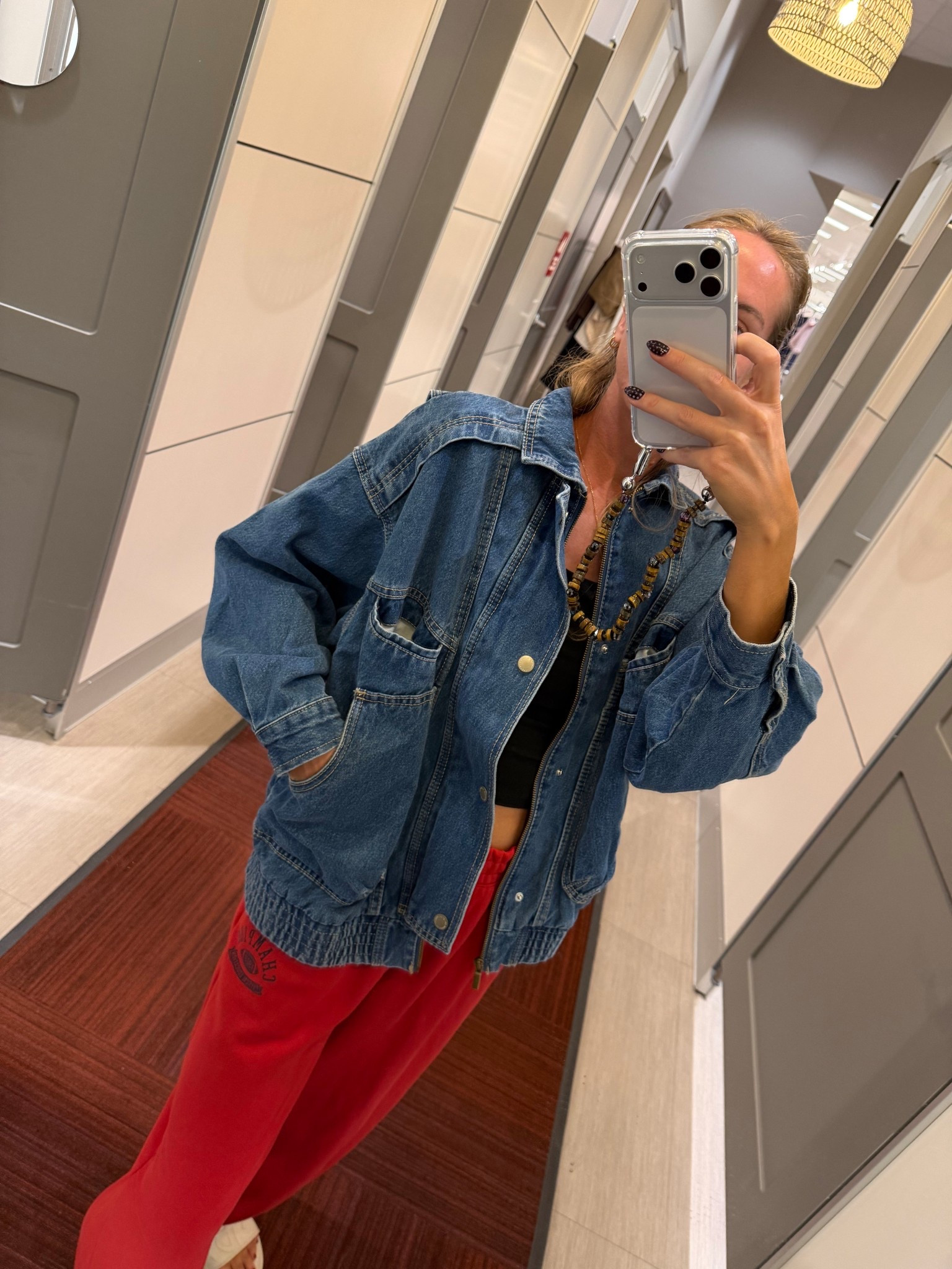 Oversized target denim jacket on sale!!! Runs oversized I’m wearing a medium but could have done a small! 