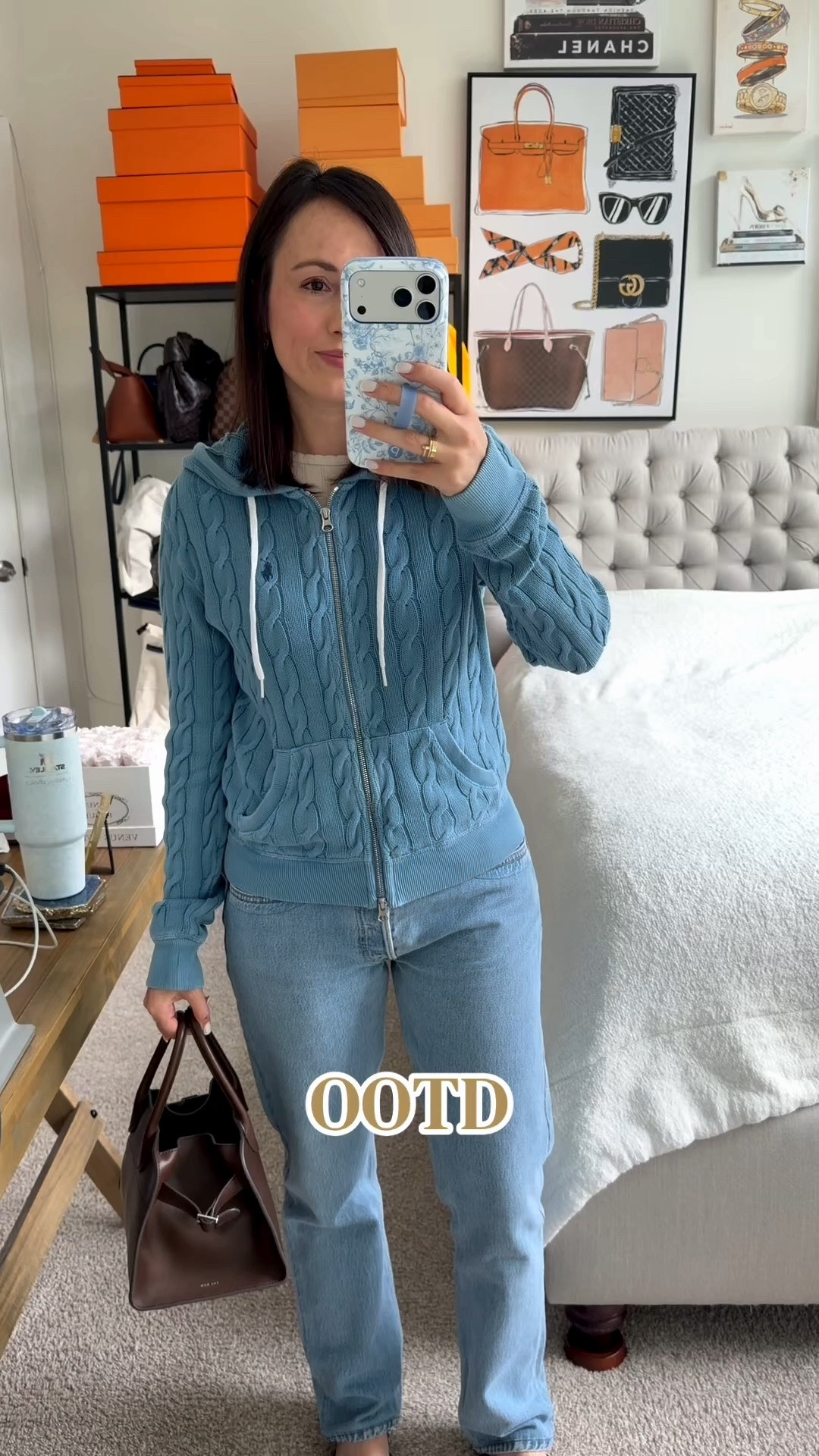 Love this Ralph Lauren cable knit zip up sweater! Wearing with vintage Levi’s

#LTKootd #LTKSeasonal