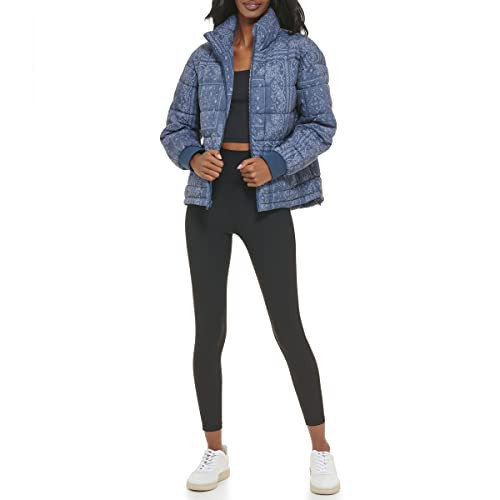 Levi's Women's Box Quilted Puffer Jacket, Faded Blue Bandana, Small | Amazon (US)