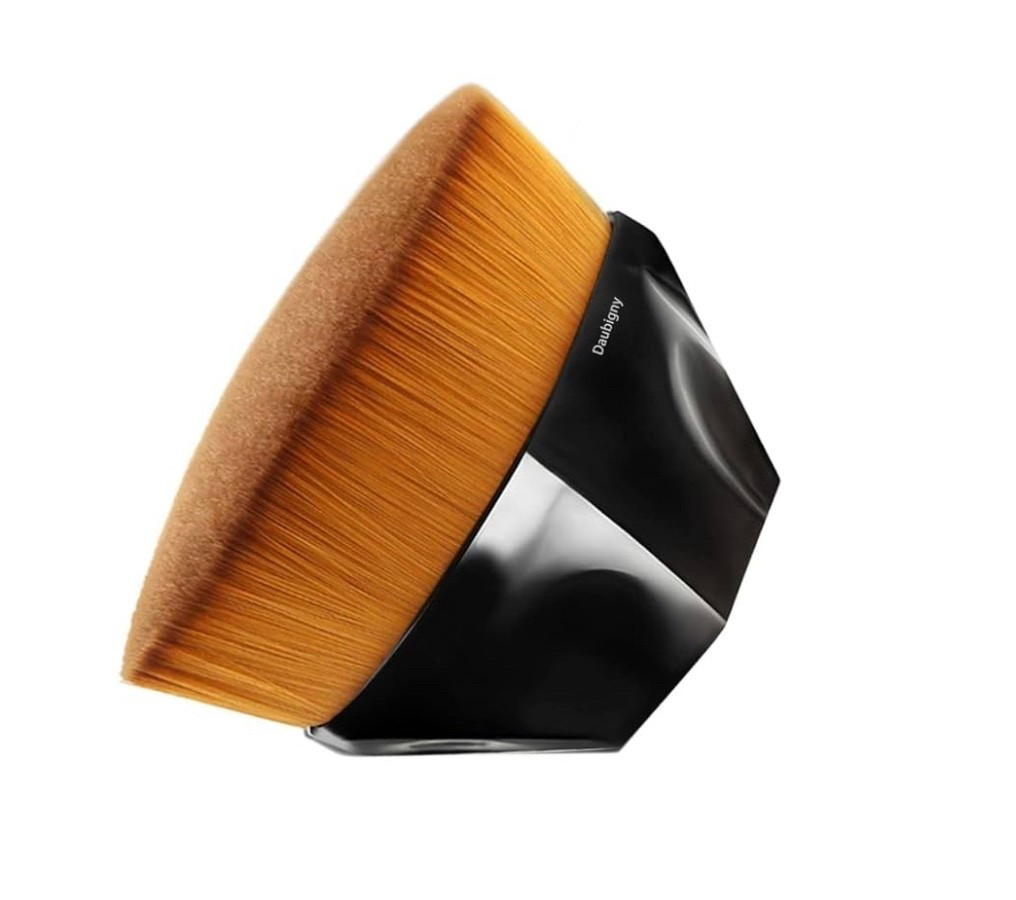 I’m obsessed with this foundation brush