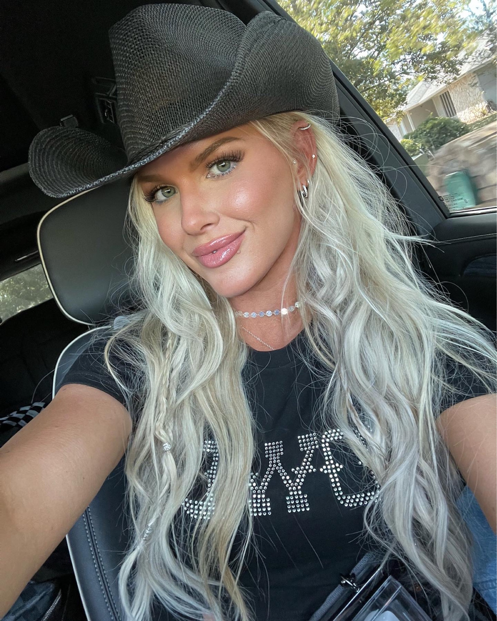 Morgan Wallen makeup, hair + accessories 🤠

#LTKfit #LTKstyletip #LTKbeauty