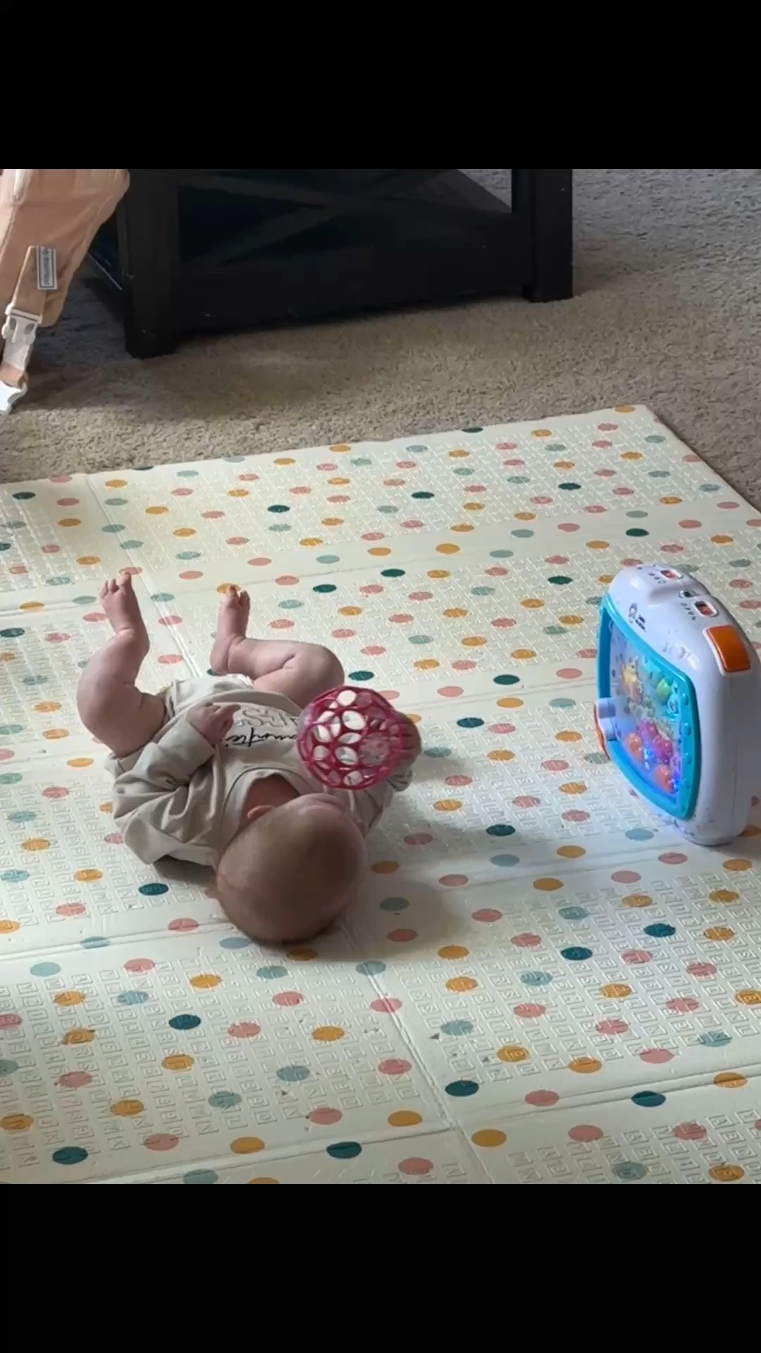 She loves her independent play 🤍

#LTKmomlife #LTKBaby #LTKKids