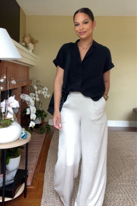 Easy breezy spring/summer look - linen button down top (size small) and wide leg pants (size 0)

#LTKitbag #LTKworkwear #LTKtravel