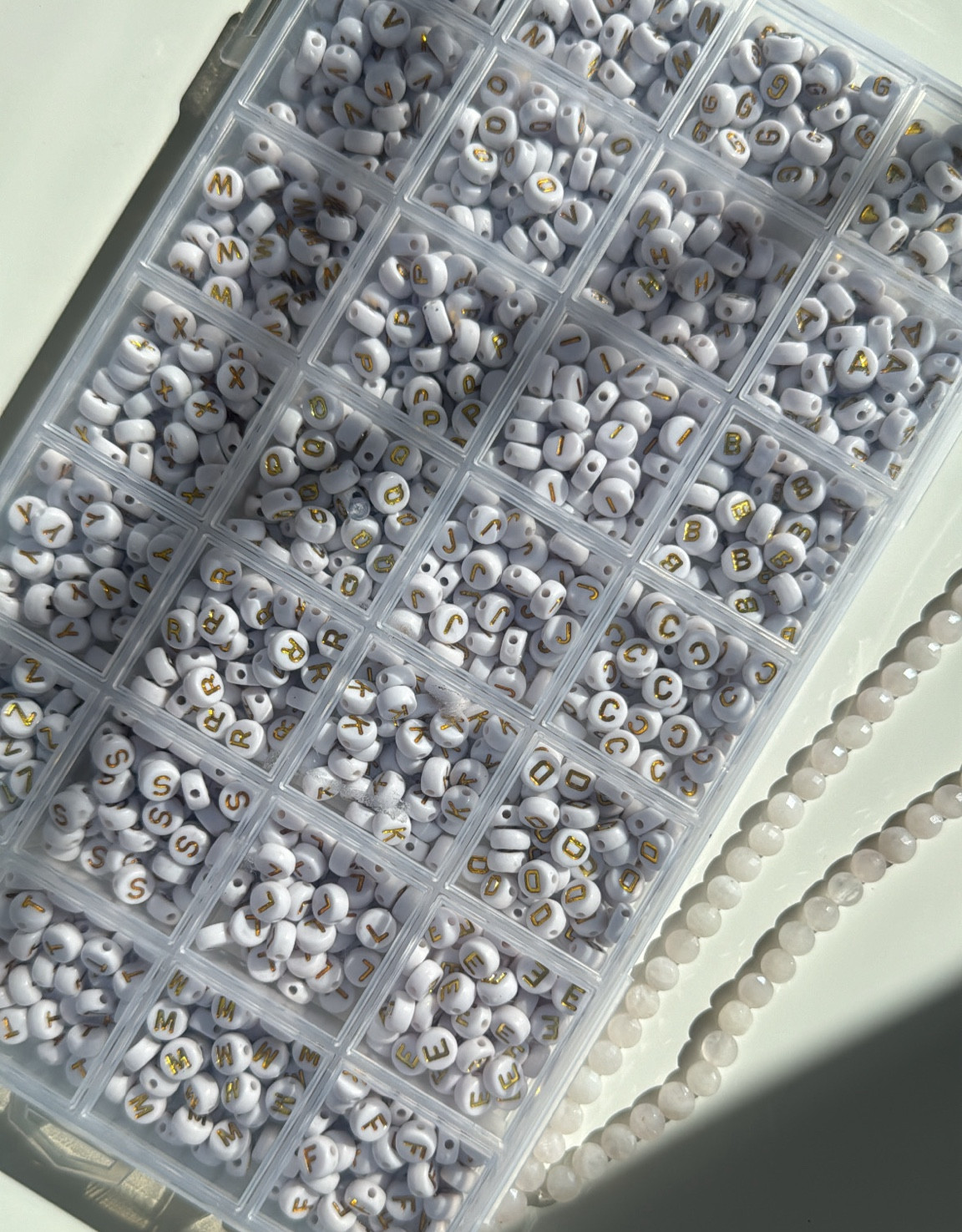 Making friendship bracelets 🫶🏼

#LTKU #LTKfindsunder50 #LTKparties