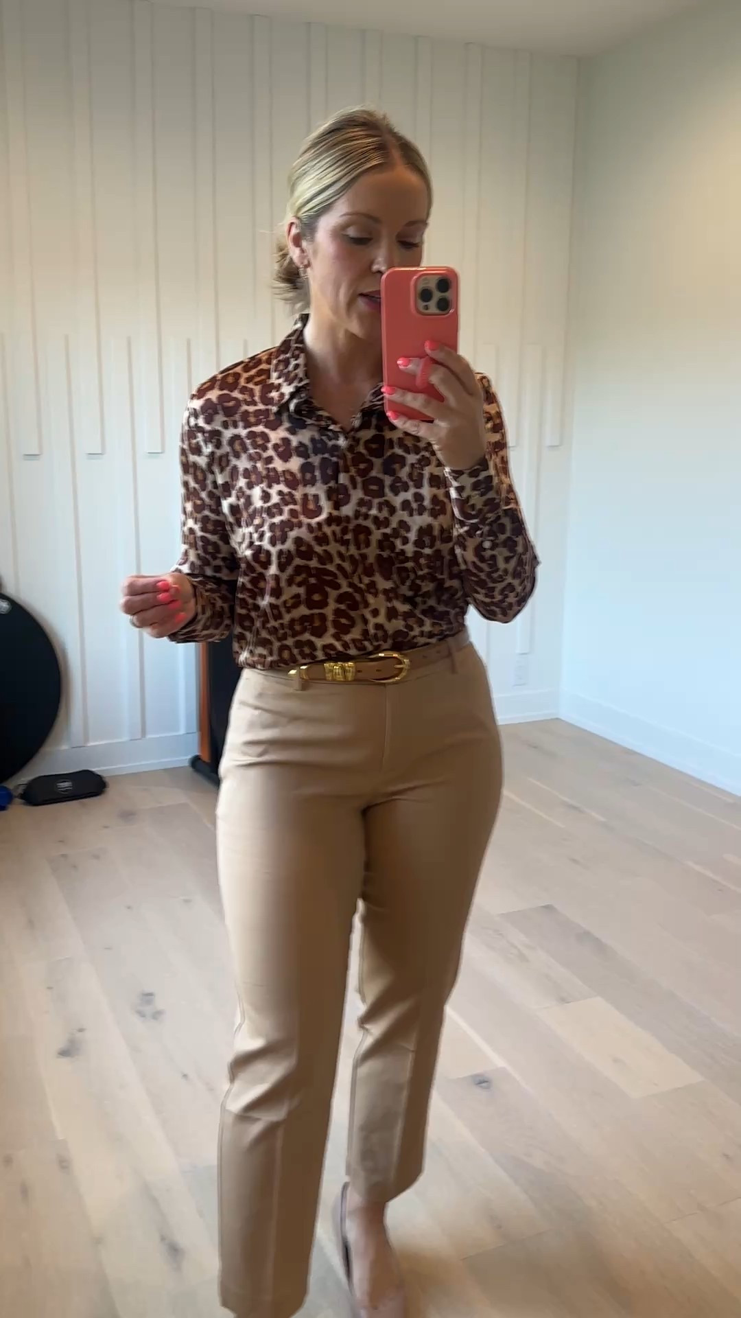 Leopard obsessed!!! Small top, size 8 curve bottoms, and small belt!!! 🌷🍁🌷🍁 #hocspring #tcispring #hocautumn #warmsrping #leopard 

#LTKActive #LTKWorkwear #LTKSaleAlert