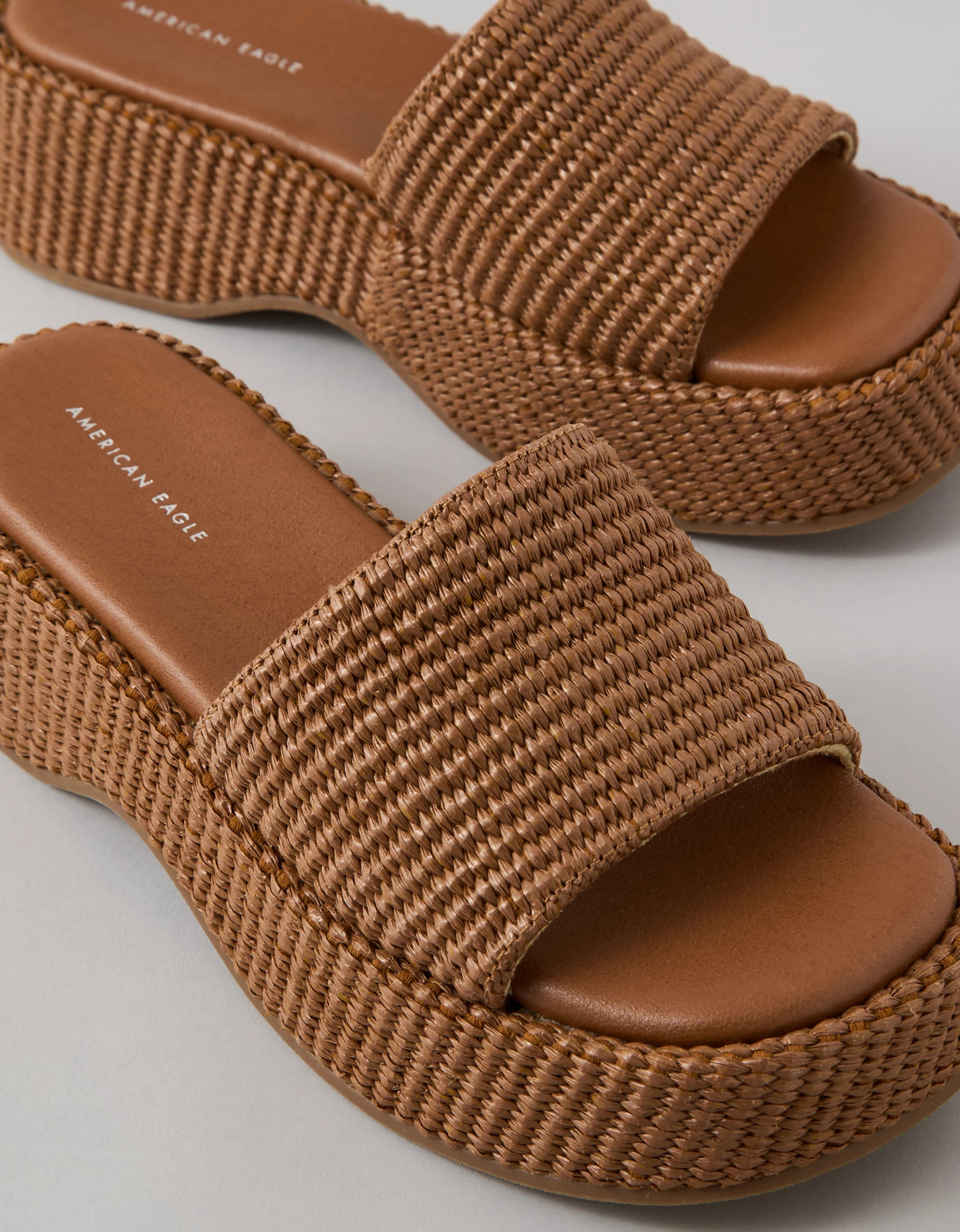 AE Platform Slide Sandal | American Eagle Outfitters (US & CA)