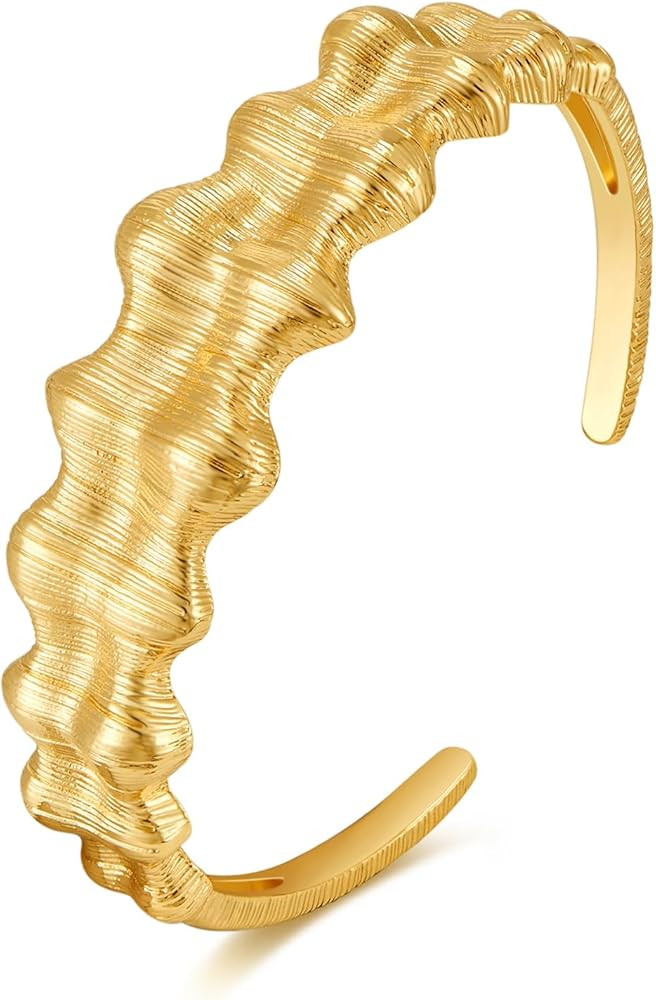 WOWORAMA Gold Shell Cuff Bracelets for Women - Trendy Boho Open Cuff Bangles Vintage Statement Ba... | Amazon (US)