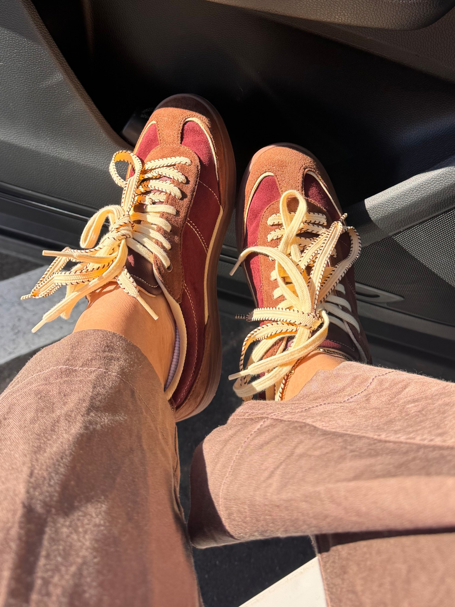 Fall Sneakers🤎🤎

#LTKHoliday #LTKGiftGuide #LTKmomlife