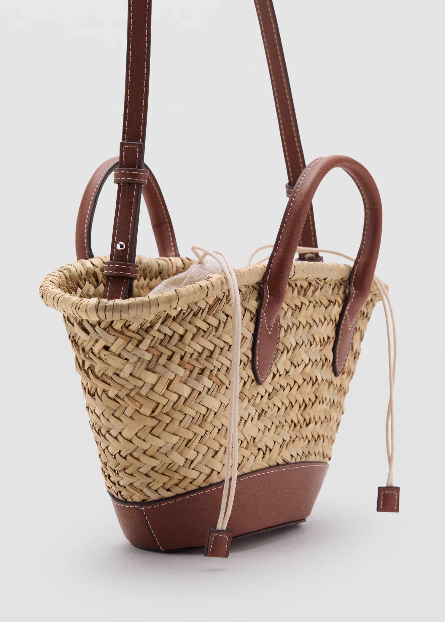 Small natural fiber basket - Women | MANGO USA | Mango (US/MX/AU)