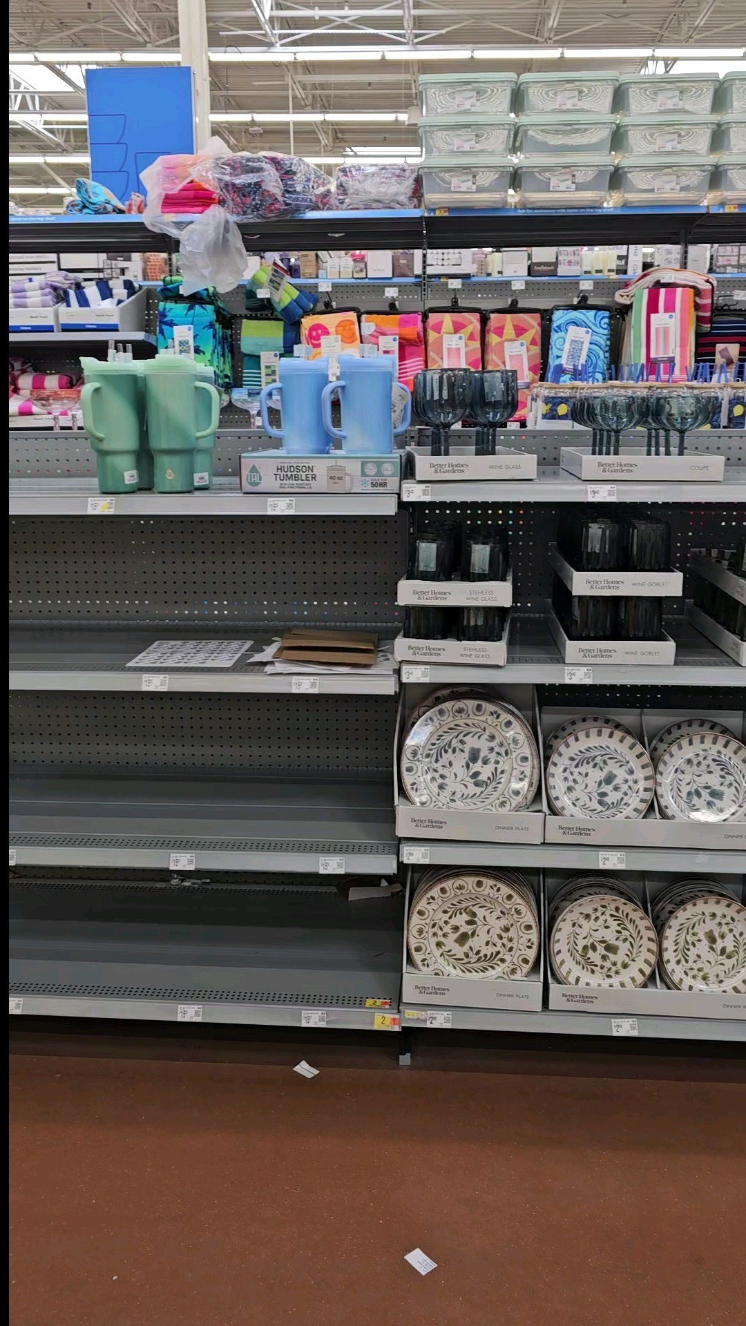 Beautiful table dinnerware from Walmart #Walmart #kitchen

#LTKHome