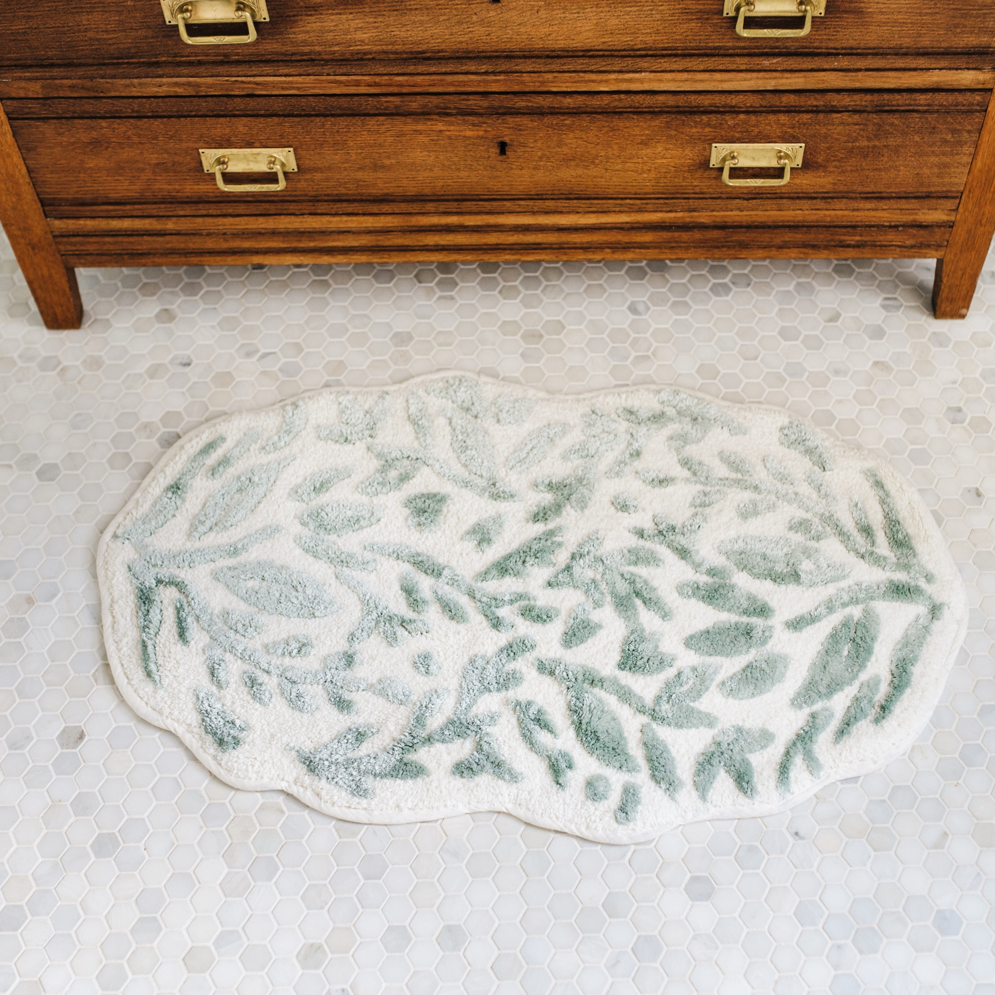 Pops of green!

#LTKhome #LTKkids