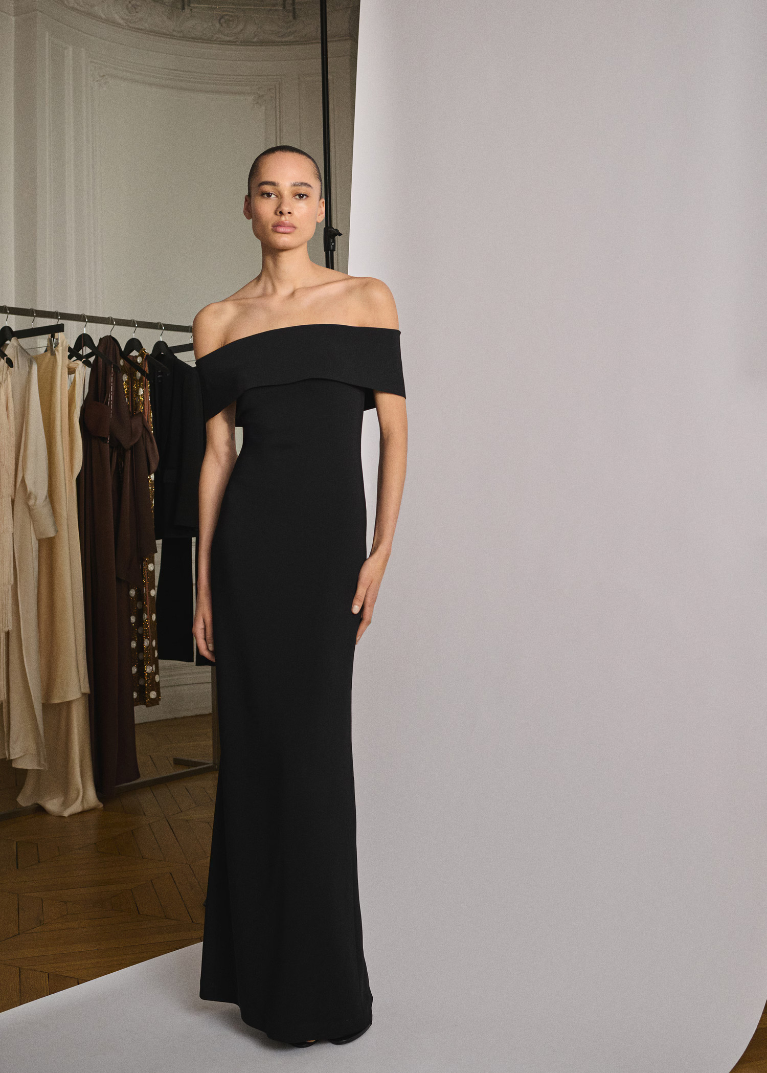 Robe épaules dénudées détail ouverture - Femme | MANGO France métropolitaine | Mango EU