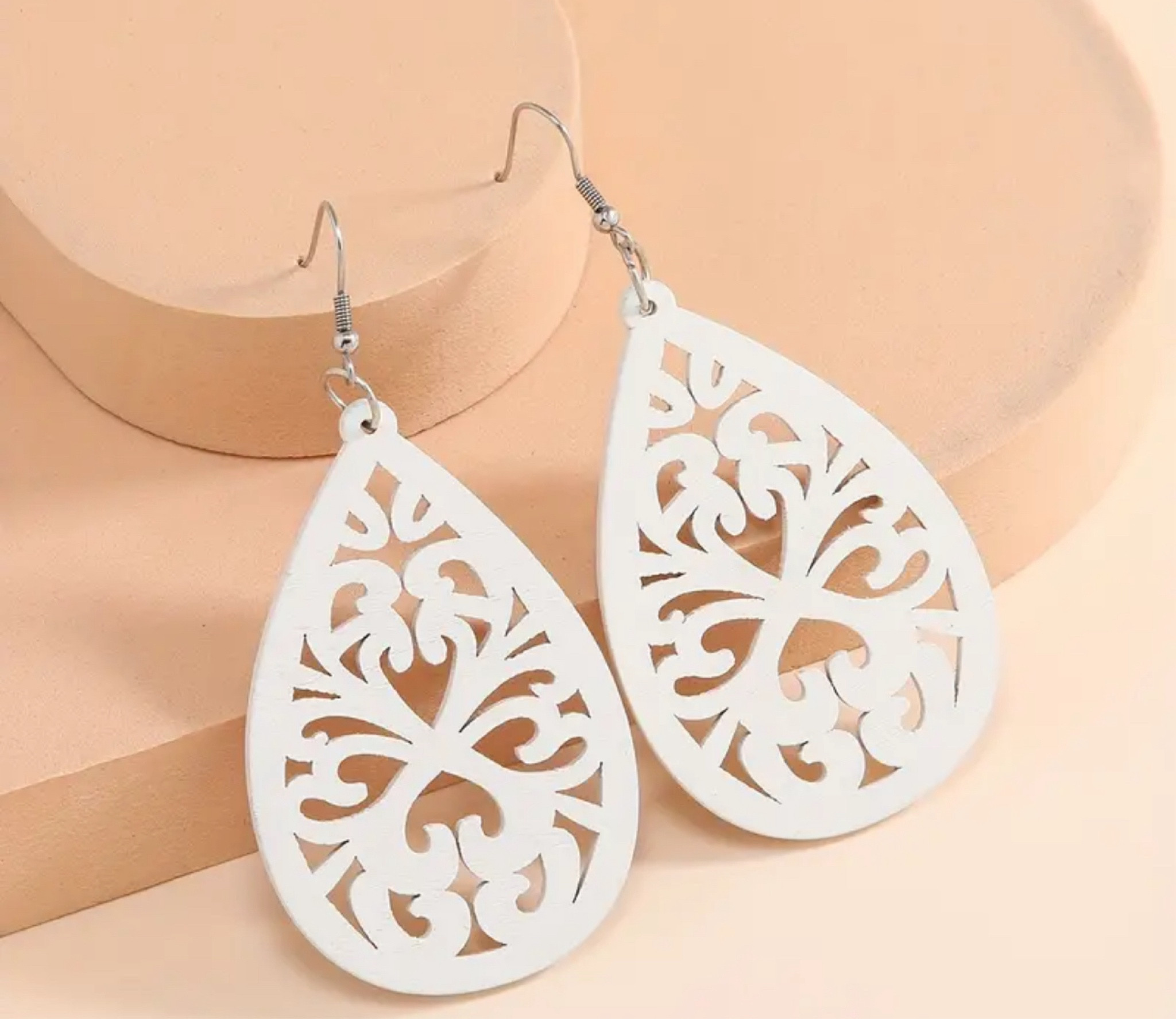 White earrings 

#LTKmidsize #LTKstyletip