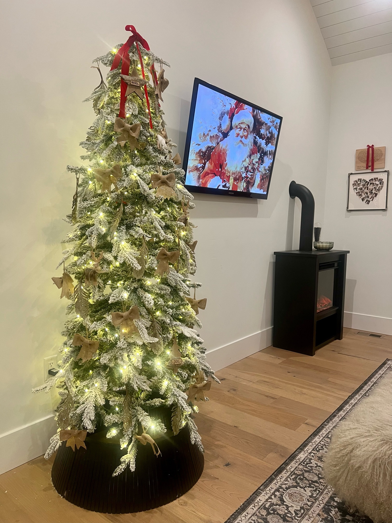 This flocked tree is the perfect size for this space.  It’s tall and skinny. And I love that it comes pre-lit. 

#flockedtree #christmastree #fauxtree #holidaydecor #treedecorating #amazonhomefinds 

#LTKHoliday #LTKSeasonal #LTKHome