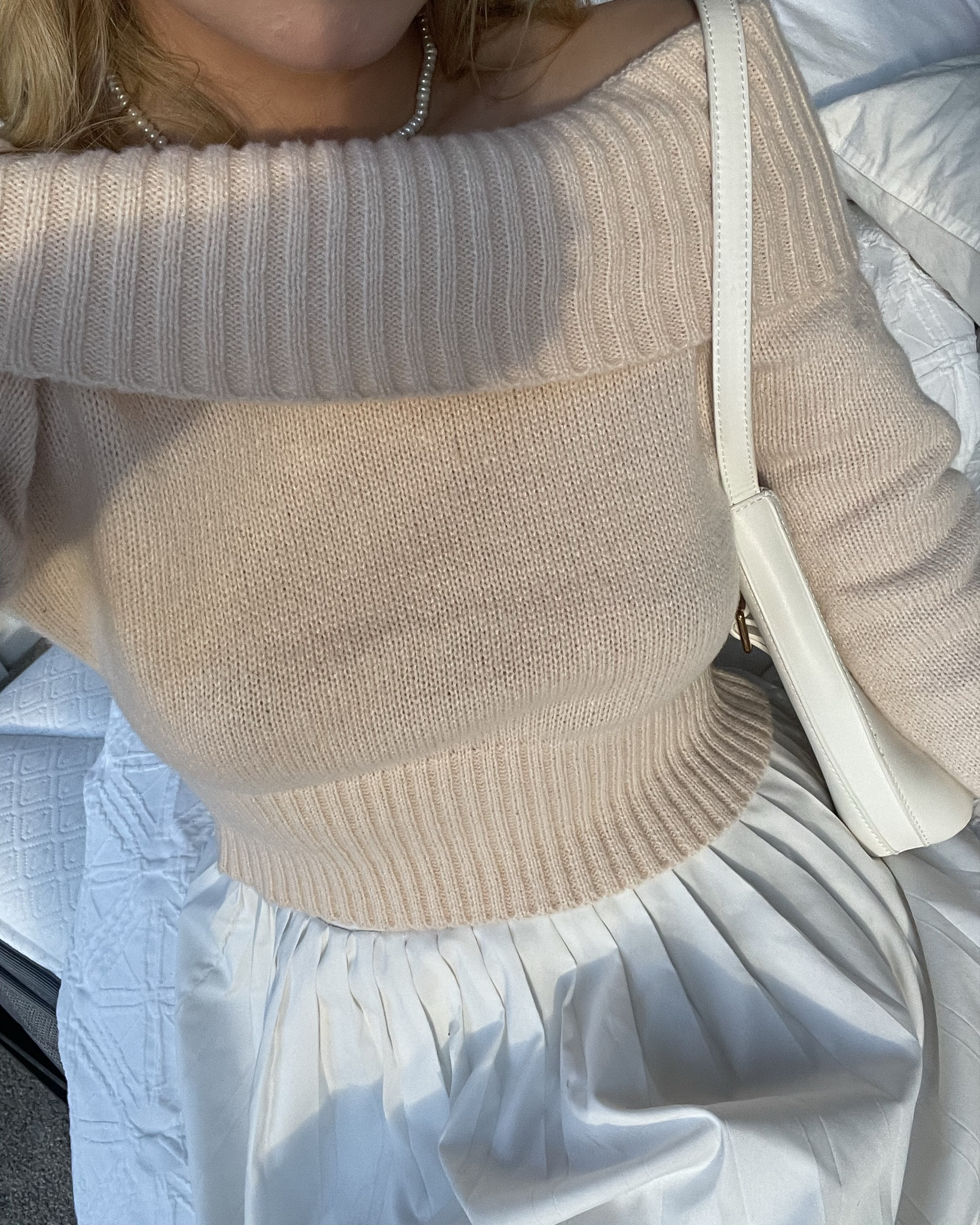 Monday Fashion Forecast 🎀🤍🫶🏽✨