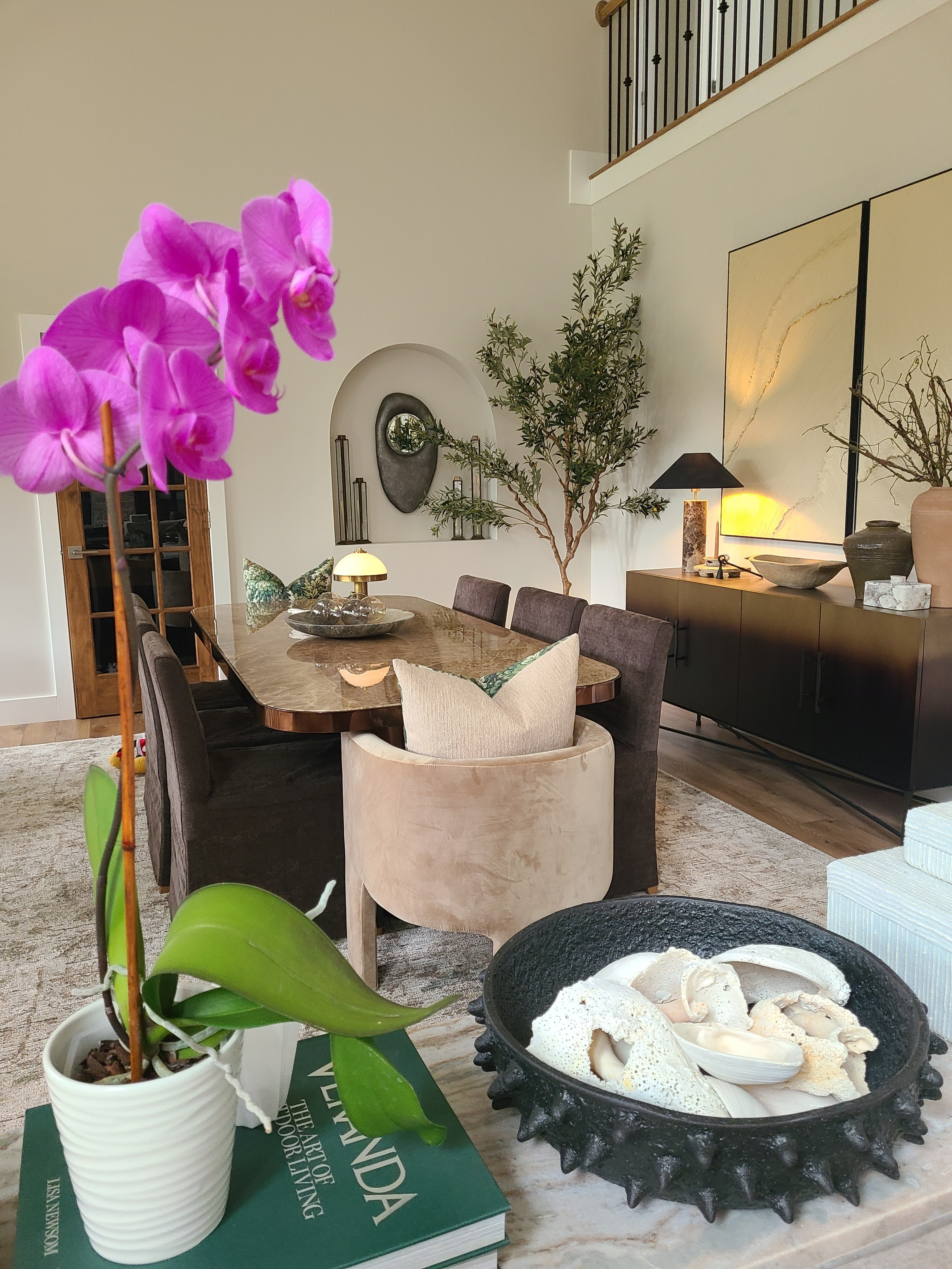 spring/summer console table styling, dining room styling 

#LTKSeasonal #LTKHome