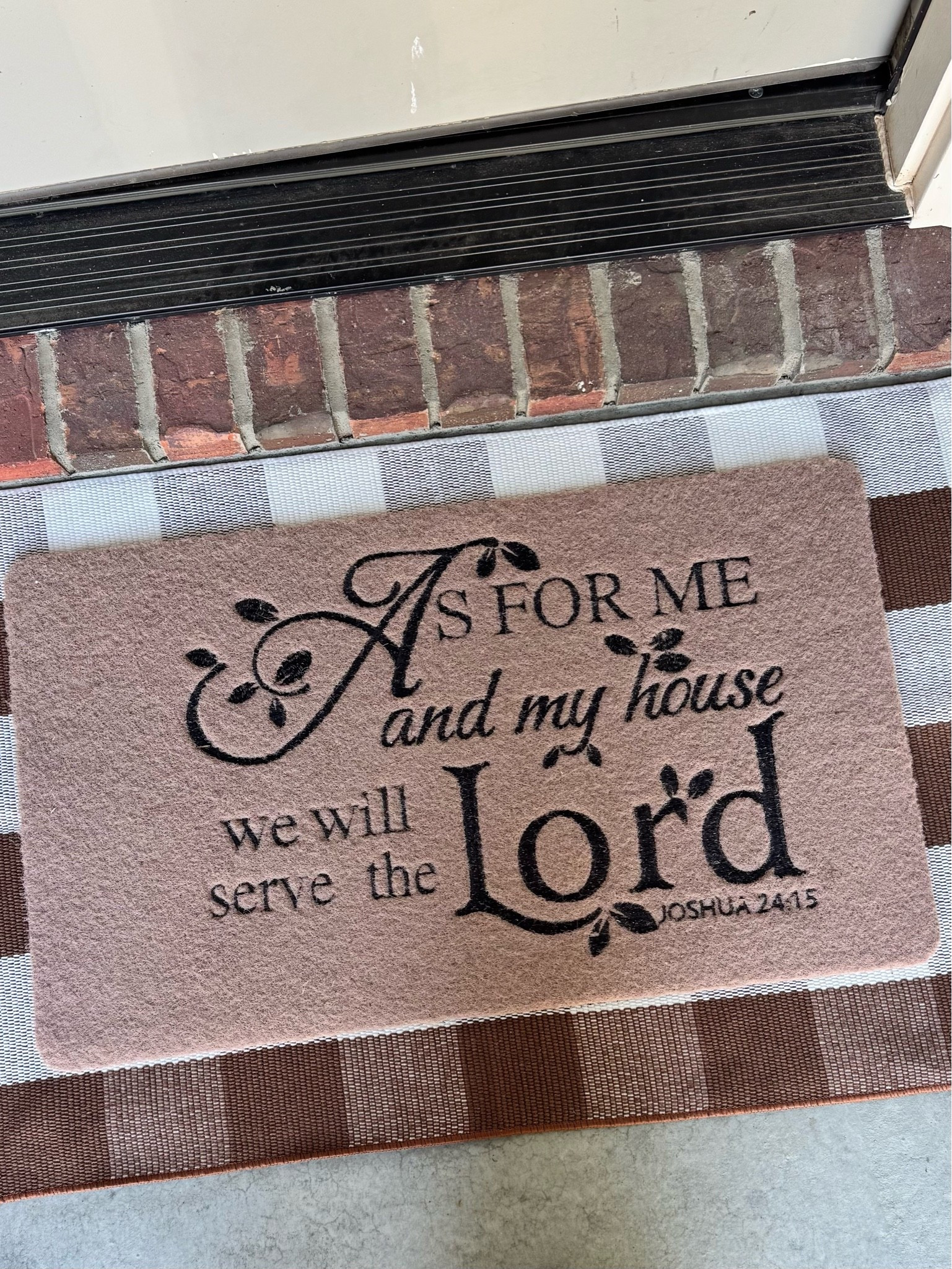 Perfect Fall combo! Although Jesus is every season. 

#jesus #christian #fallporch

#LTKmomlife #LTKHome #LTKOver40