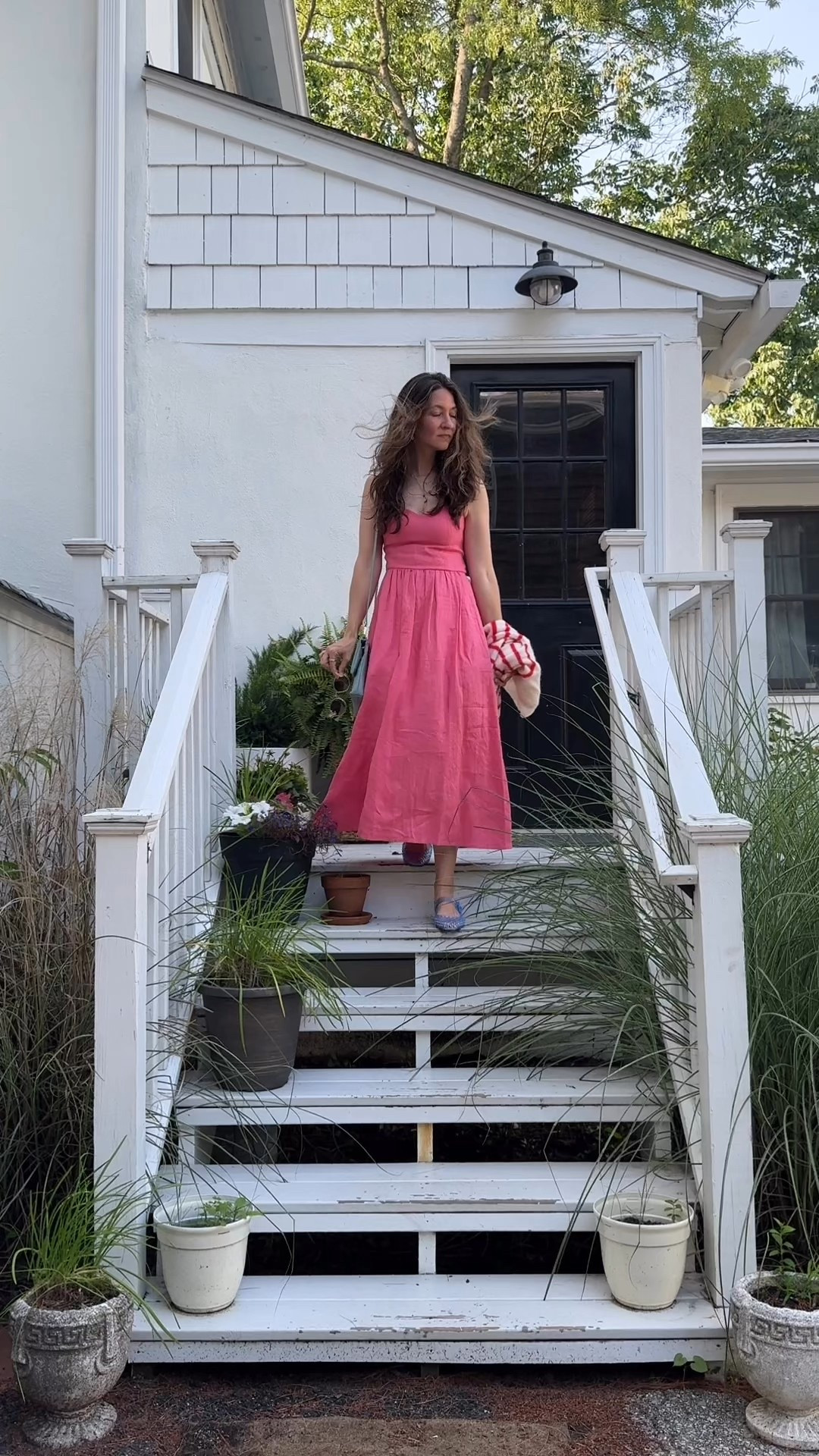It’s the summer of linen dresses & jelly shoes 😊 this linen dress is old Reformation but I linked a few other linen favorites. Also, these jelly flats are so sweet & nostalgic AND comfortable!! And they’re only $50! 

#LTKShoeCrush #LTKSeasonal #LTKFindsUnder50