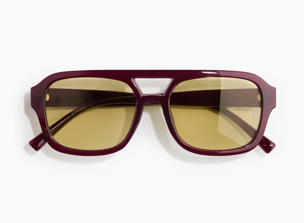 Burgundy aviator sunglasses 

#LTKSeasonal