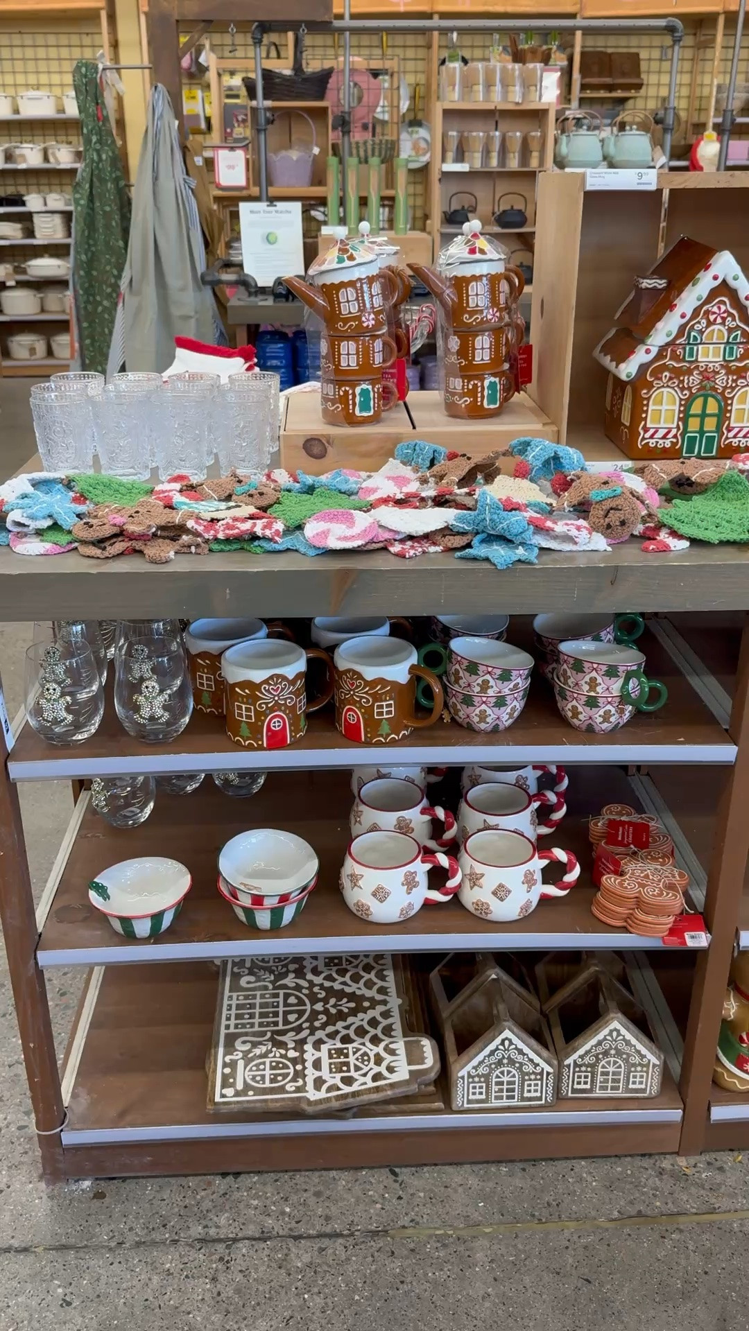 If you love gingerbread items for kitchen/Christmas decor, be sure to check these out! World market had such a cute collection 🎄😍

#LTKSeasonal #LTKHome #LTKU
