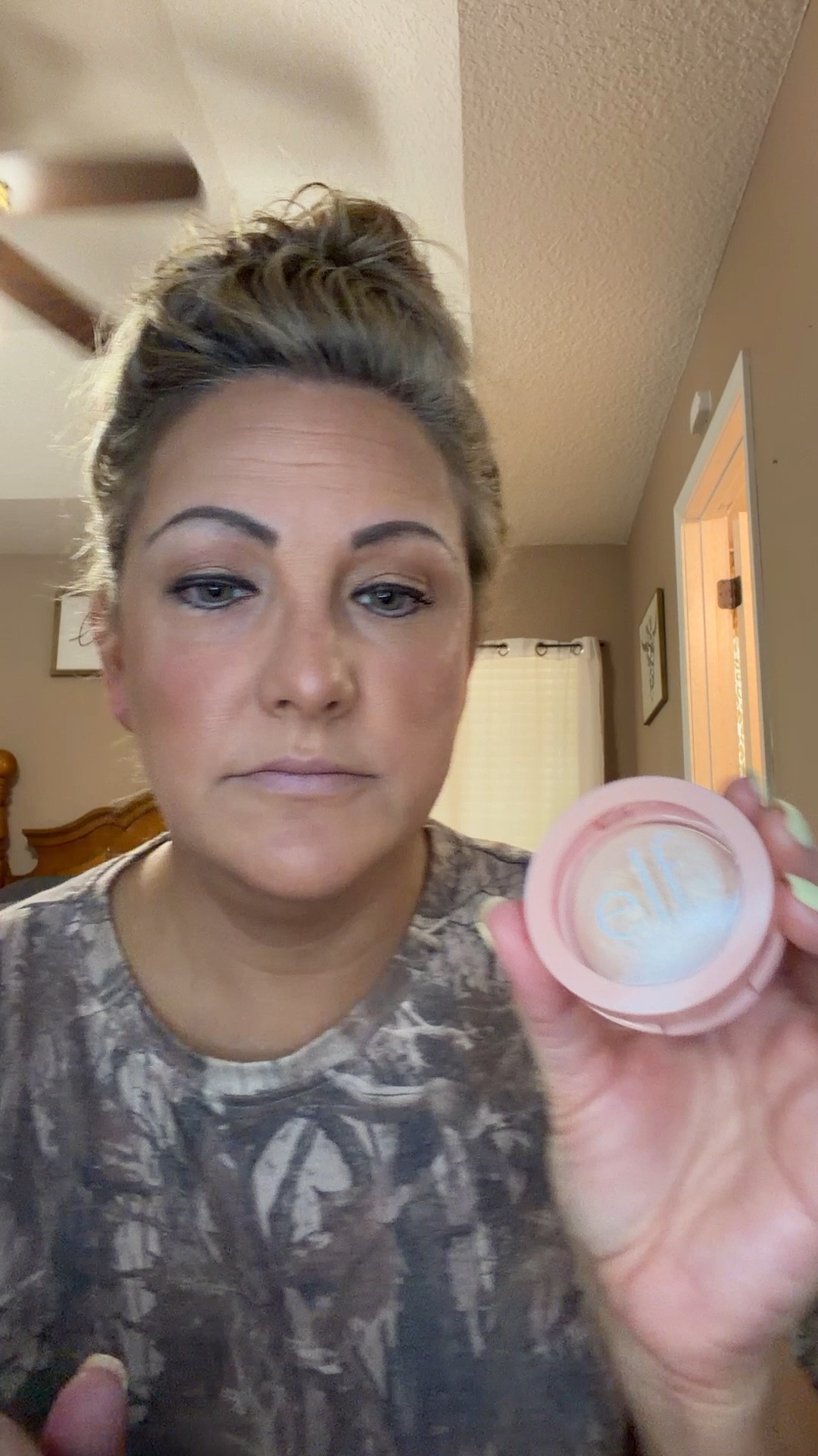 I love this powder Halo Glow Highlighter from Elf!

#LTKgrwm #LTKselfcare #LTKBeauty