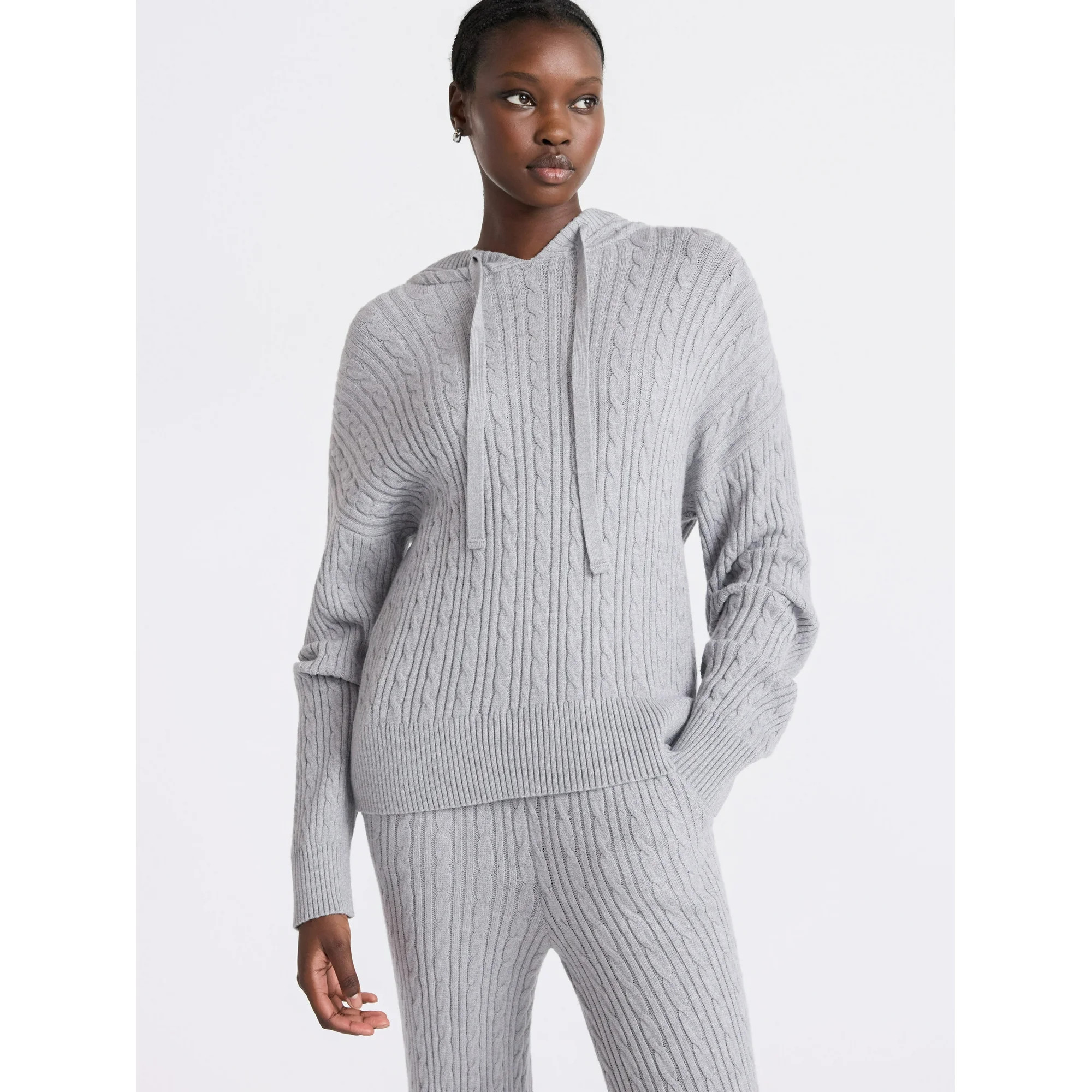 Free Assembly Women's Cozy Yarn Cable Knit Hoodie Sweater, Midweight, Size XS-XXL - Walmart.com | Walmart (US)