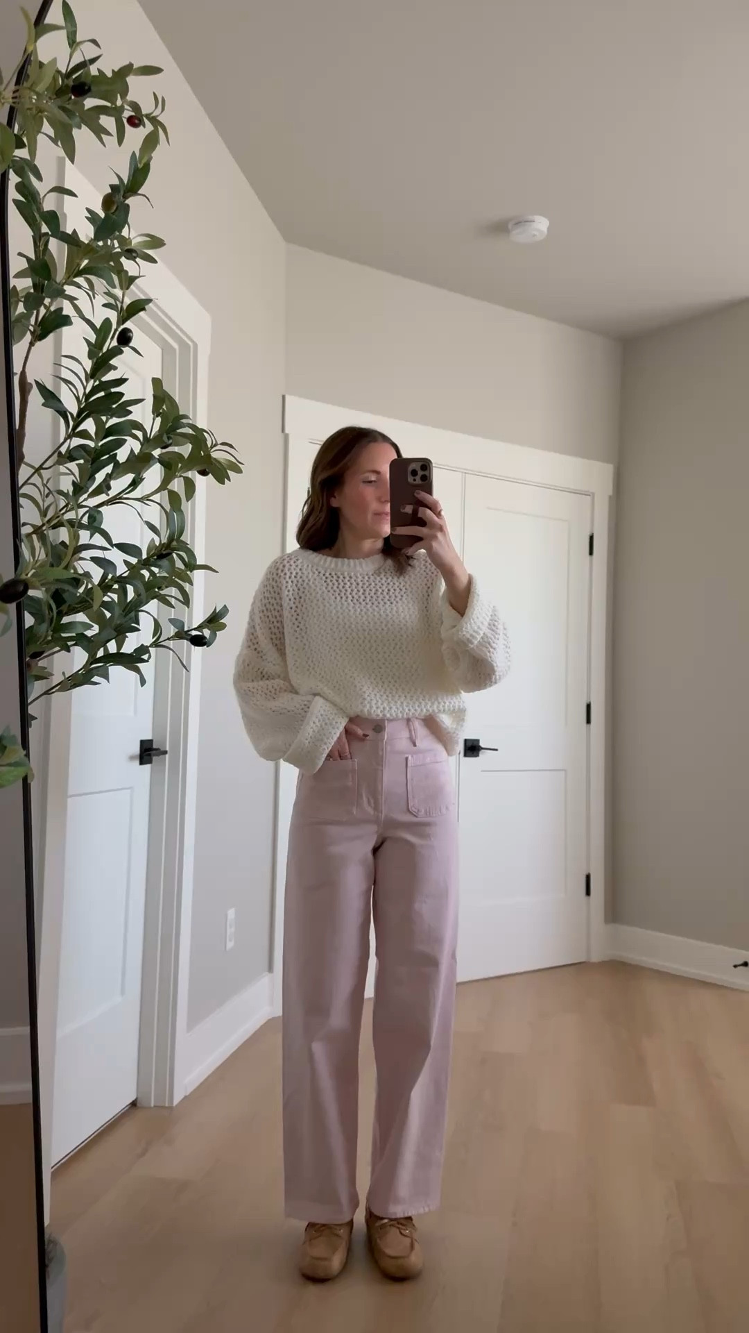 Teacher outfit idea 🍎 a spring combo for when it’s still a little chilly! Wearing a medium sweater (sized up but should have done tts!) and size 2 pants

Target style, teacher outfit, classroom style, teacher outfit idea, pink pants, spring sweater 