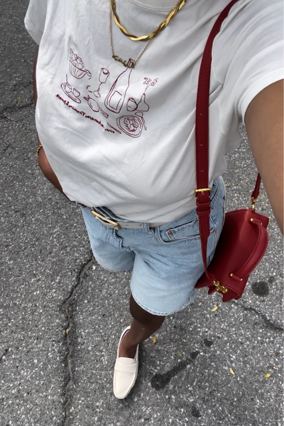 -Shorts run true to size
-Loafers run true to size